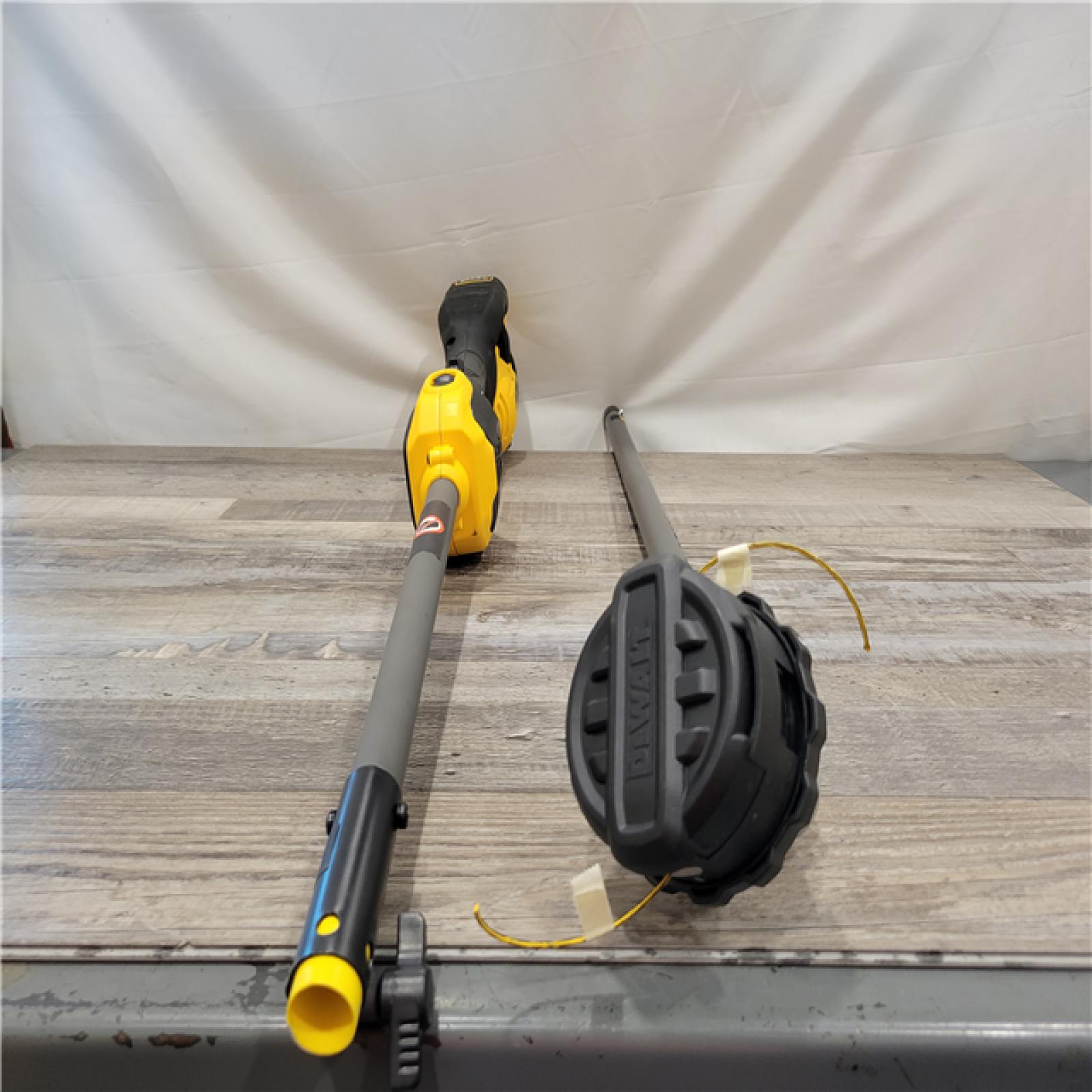 AS-IS DEWALT FLEXVOLT 60V MAX Brushless Cordless Attachment Capable 17 in. Trimmer Kit