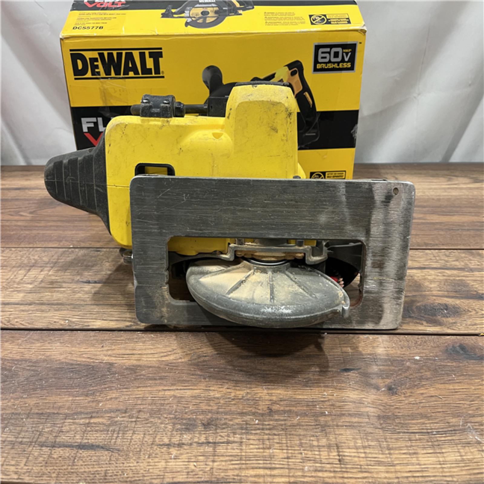 AS-IS DEWALT FLEXVOLT 60V MAX Cordless Brushless 7-1/4 in. Wormdrive Style Circular Saw (Tool Only)