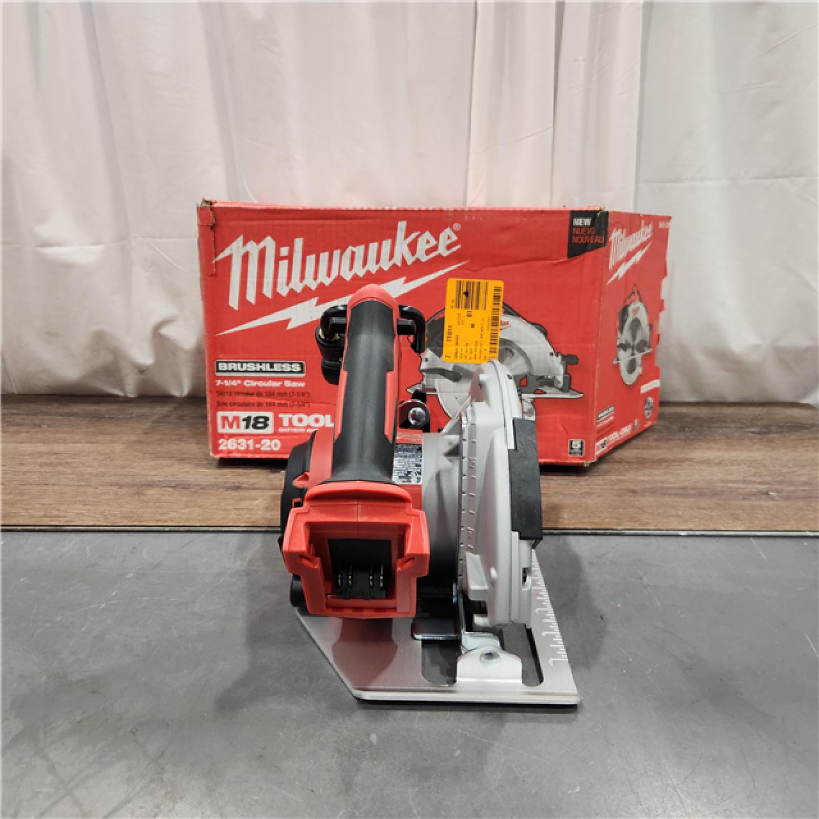 AS IS Milwaukee M18 7-1/4  18V Brushless Circular Saw 2631-20 (Bare Tool)