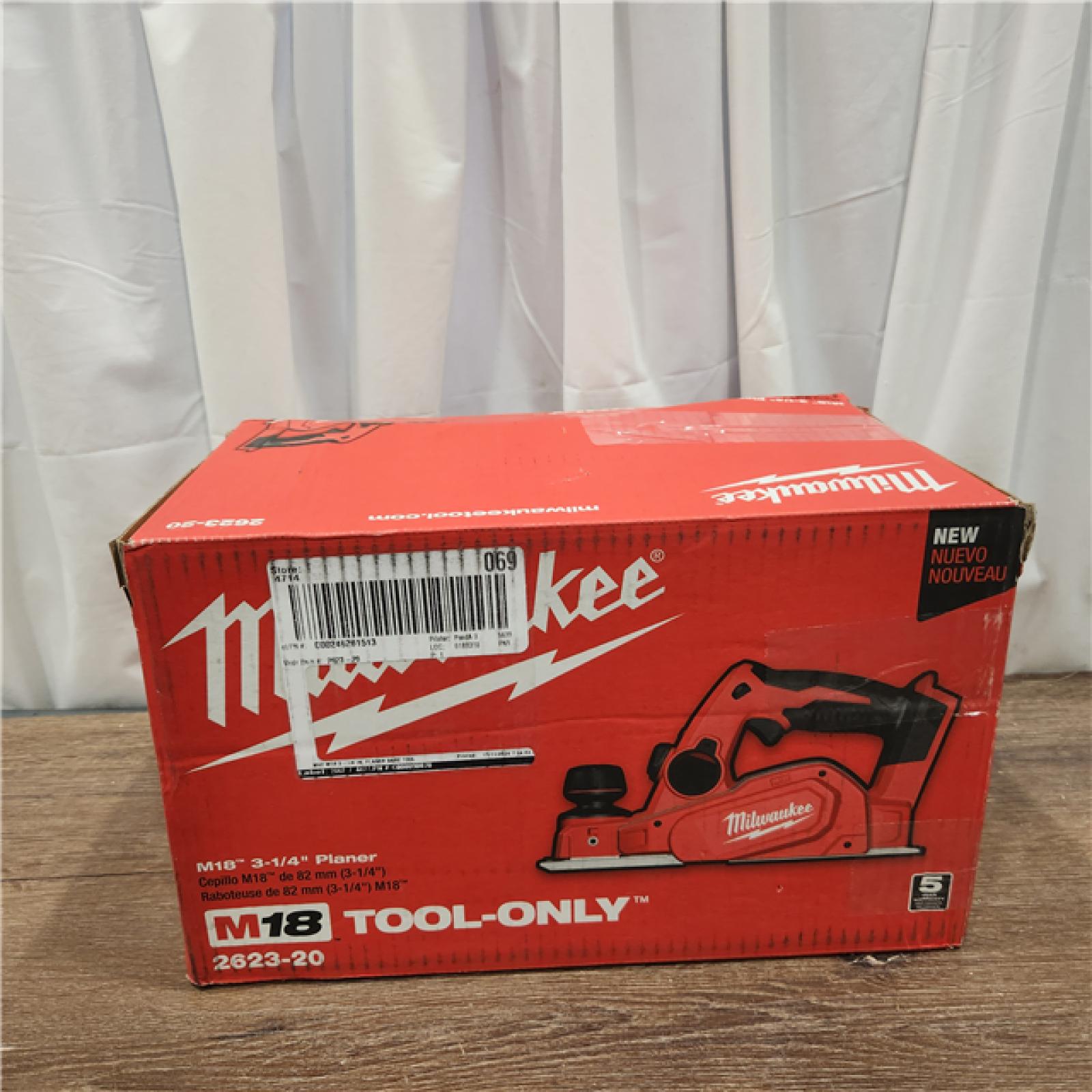 AS-IS Milwaukee M18 18-Volt Lithium-Ion Cordless 3-1/4 in. Planer (Tool-Only)