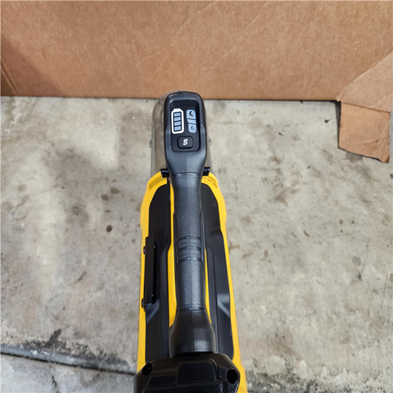 HOUSTON LOCATION - AS-IS (APPEARS LIKE NEW) DeWalt 60V MAX DCBL777Y1 157 Mph 780 CFM 60 V Battery Handheld Blower Kit (Battery & Charger)