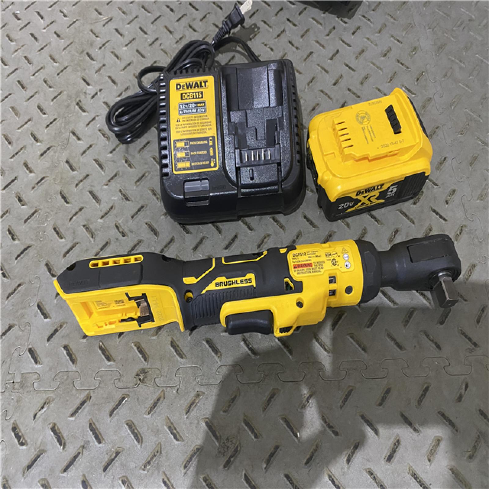 Houston location AS-IS DeWalt DCF512 18v XR Cordless 1/2 Drive Open Head Ratchet Wrench 1 X 2ah Li-ion Charger Bag