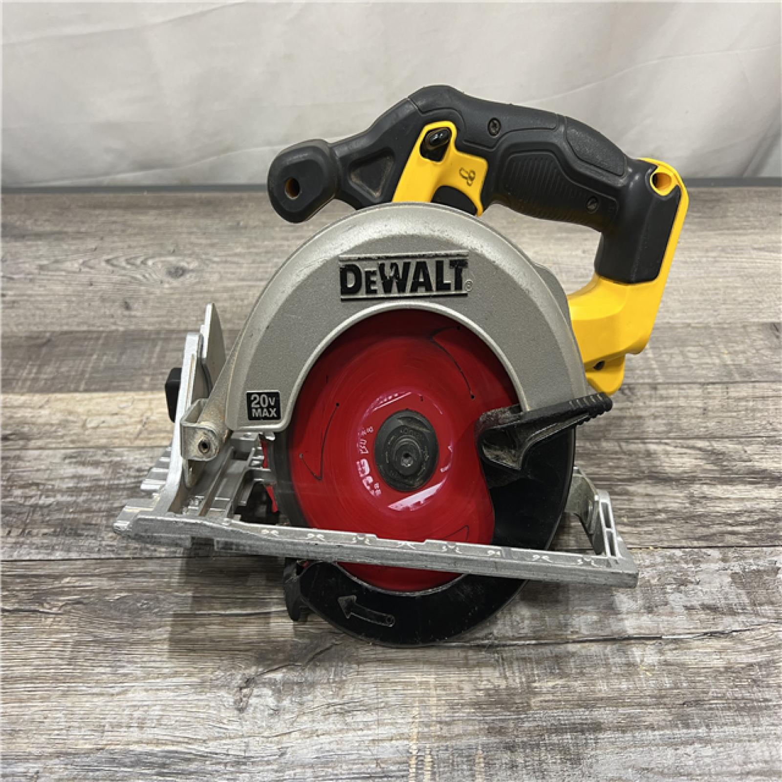 AS-IS DEWALT 6-1/2'' 165MM CIRCULAR SAW