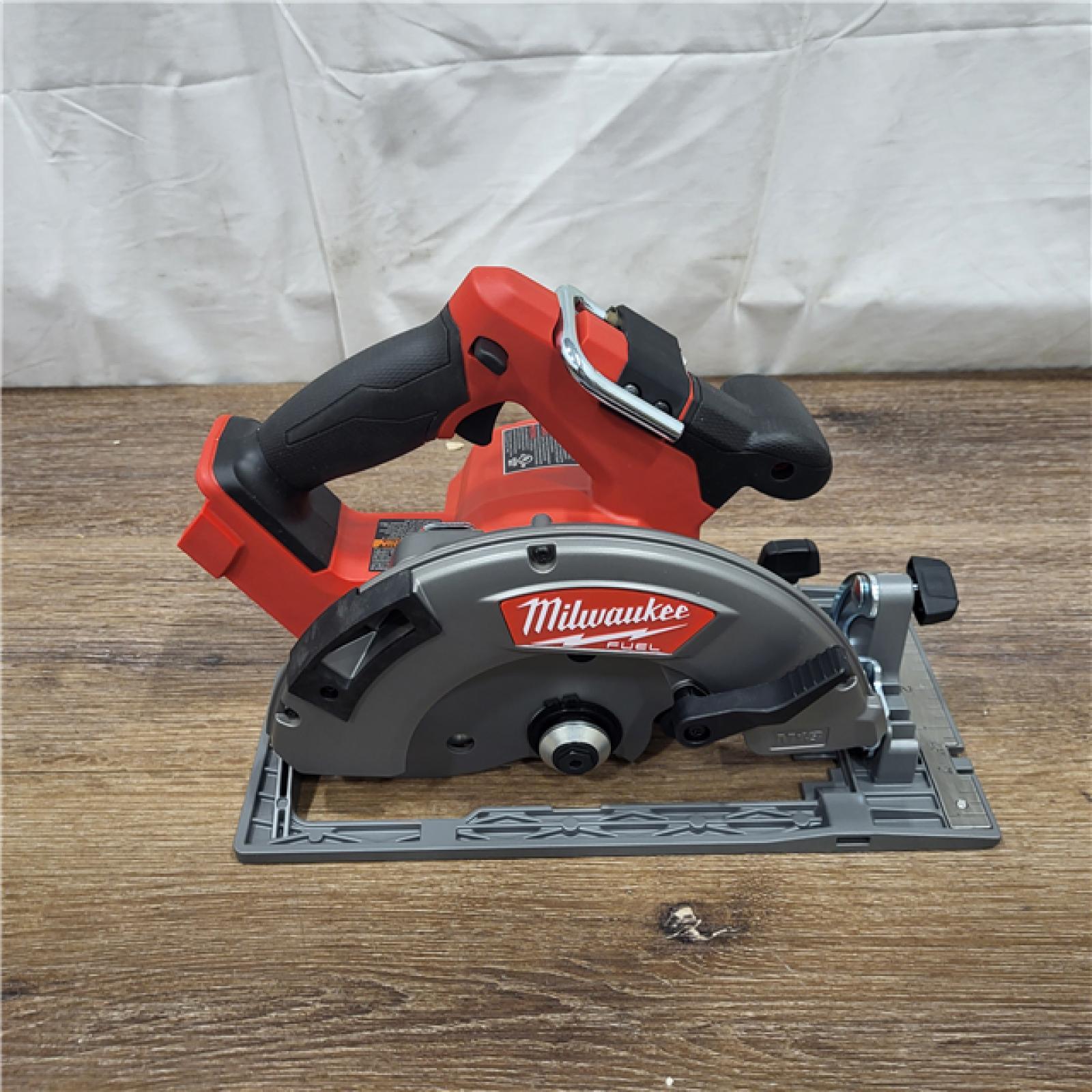 AS-IS Milwaukee M18 FUEL 7-1/4 Circular Saw