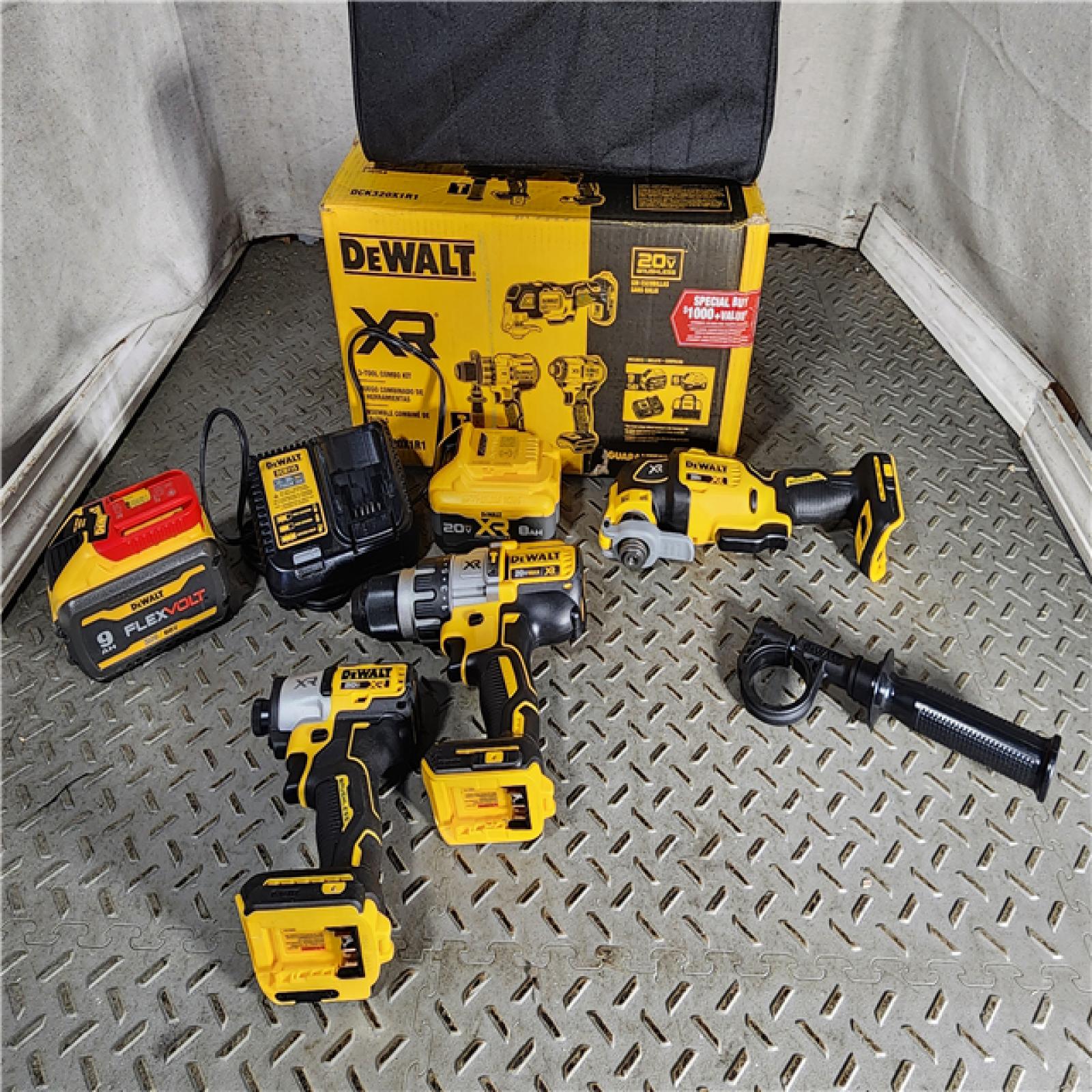 HOUSTON LOCATION - AS-IS (APPEARS LIKE NEW) DEWALT 20-Volt Lithium-Ion Cordless 3-Tool Combo Kit with FLEXVOLT 9 Ah and 20V 8 Ah Batteries and Charger