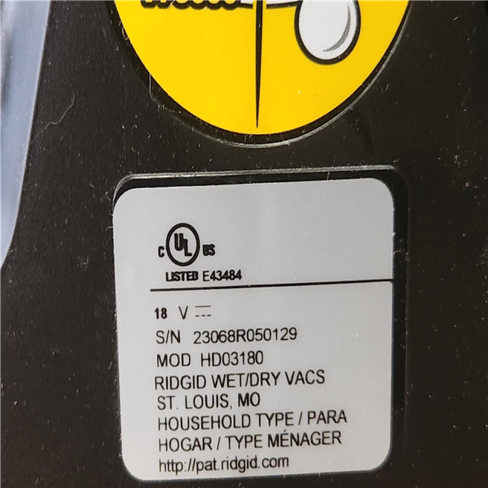 Phoenix Location  RIDGID 3 Gal. 18-Volt Cordless Handheld NXT Shop Vac Wet Dry Vacuum with Filter, Hose, Accessories, 4.0 Ah Battery and Charger