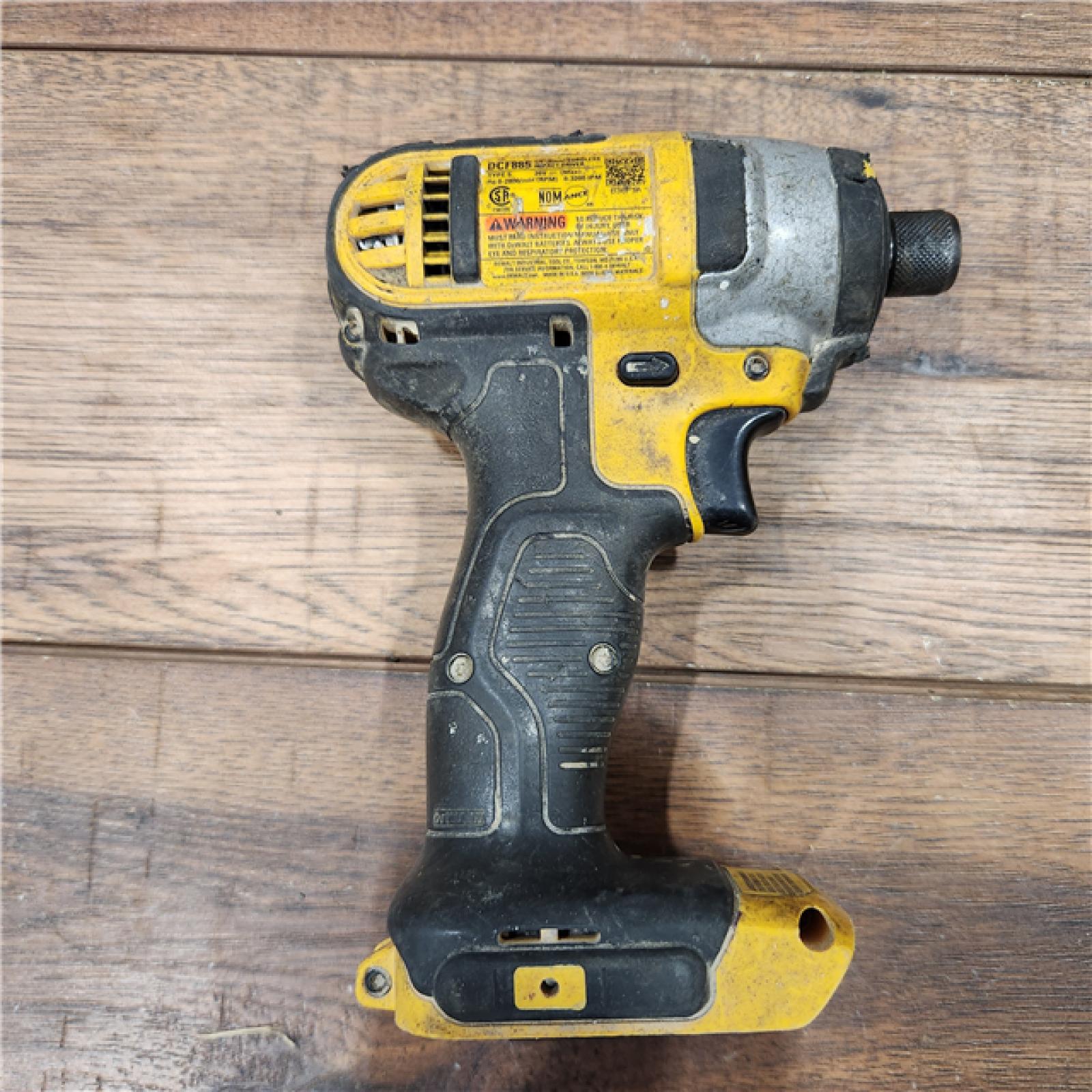 AS-IS DEWALT ATOMIC 20V MAX* Brushless Cordless Compact 1/4 in. Impact Driver Kit