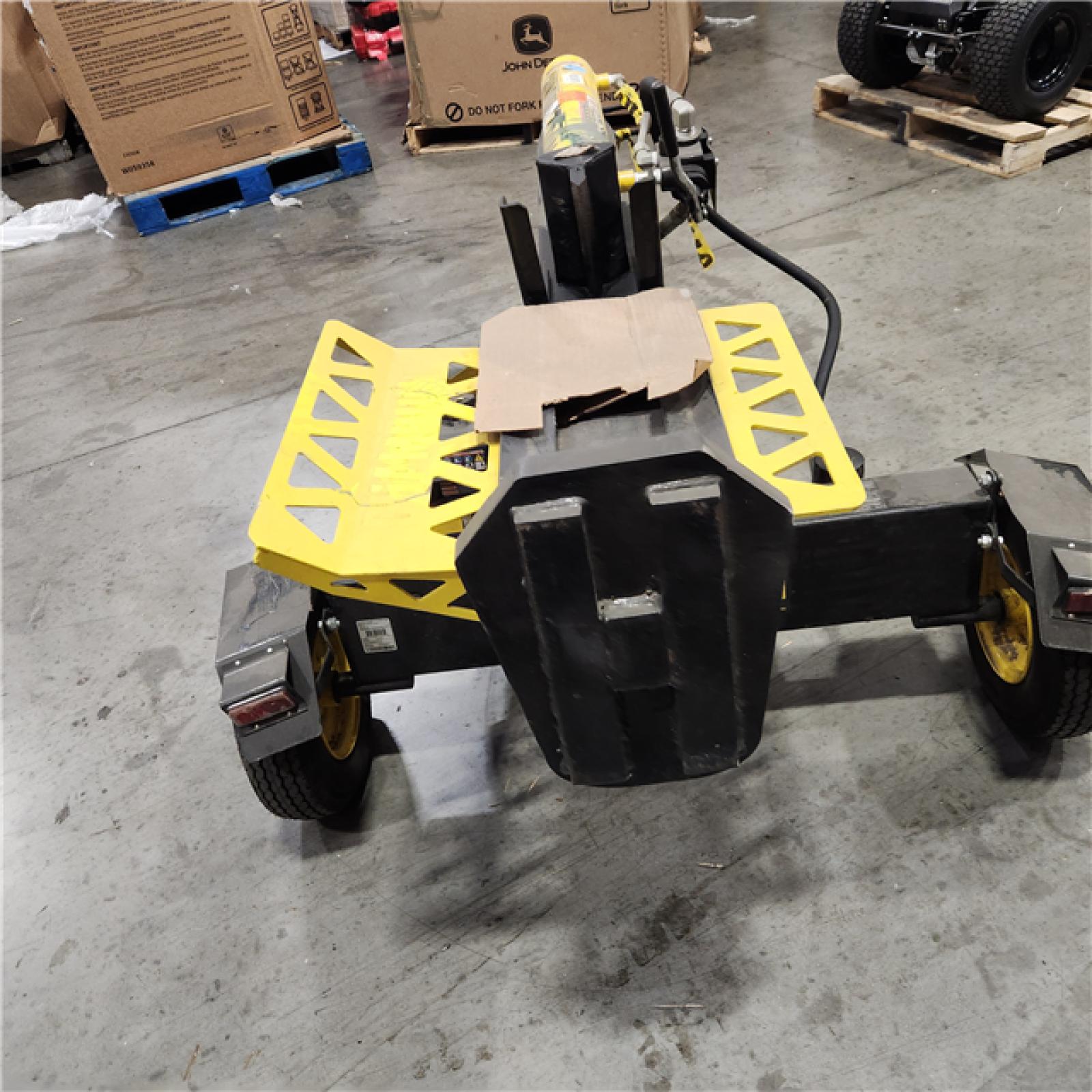 Dallas Location - As-Is Champion Power Equipment 27 Ton 224 cc Gas Powered Hydraulic Wood Log Splitter