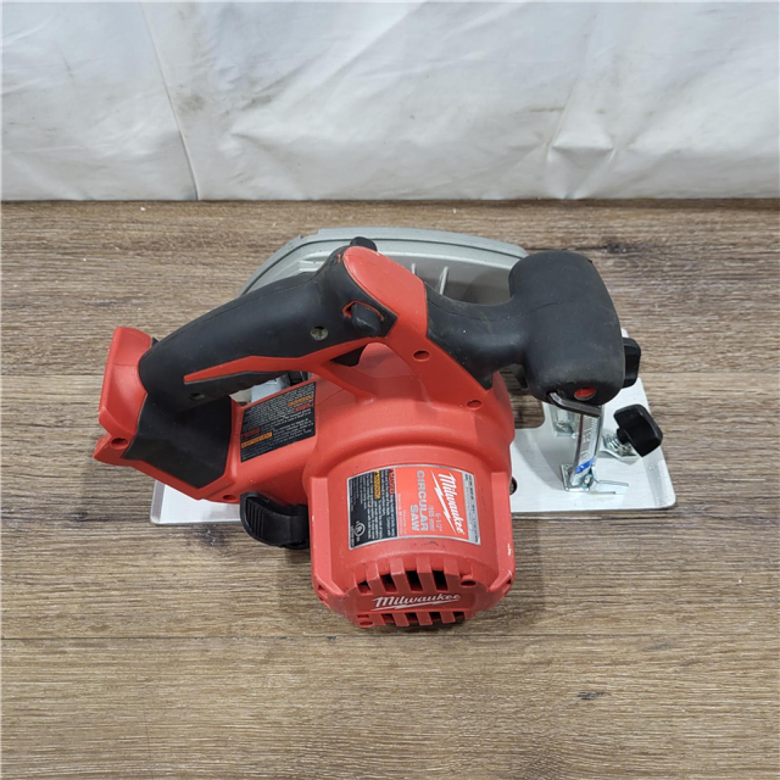 AS-IS Milwaukee 2830-20 Rear Handle Circular Saw M18 FUEL 7-1/4  Cordless Brushless Tool Only