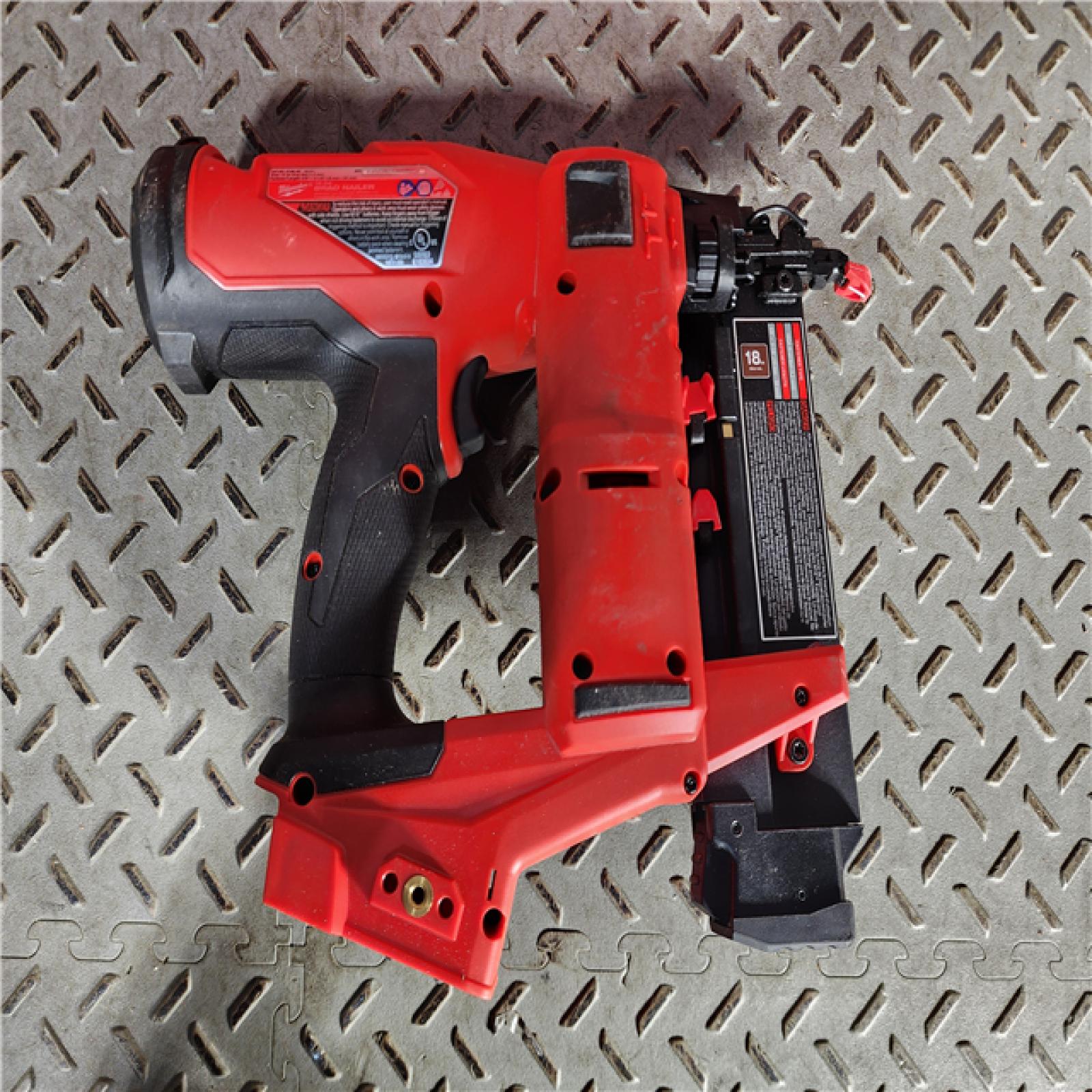 HOUSTON LOCATION - AS-IS Milwaukee M18 Fuel 18V Brushless 18-Gauge Brad Nailer 2746-20 (Bare Tool)