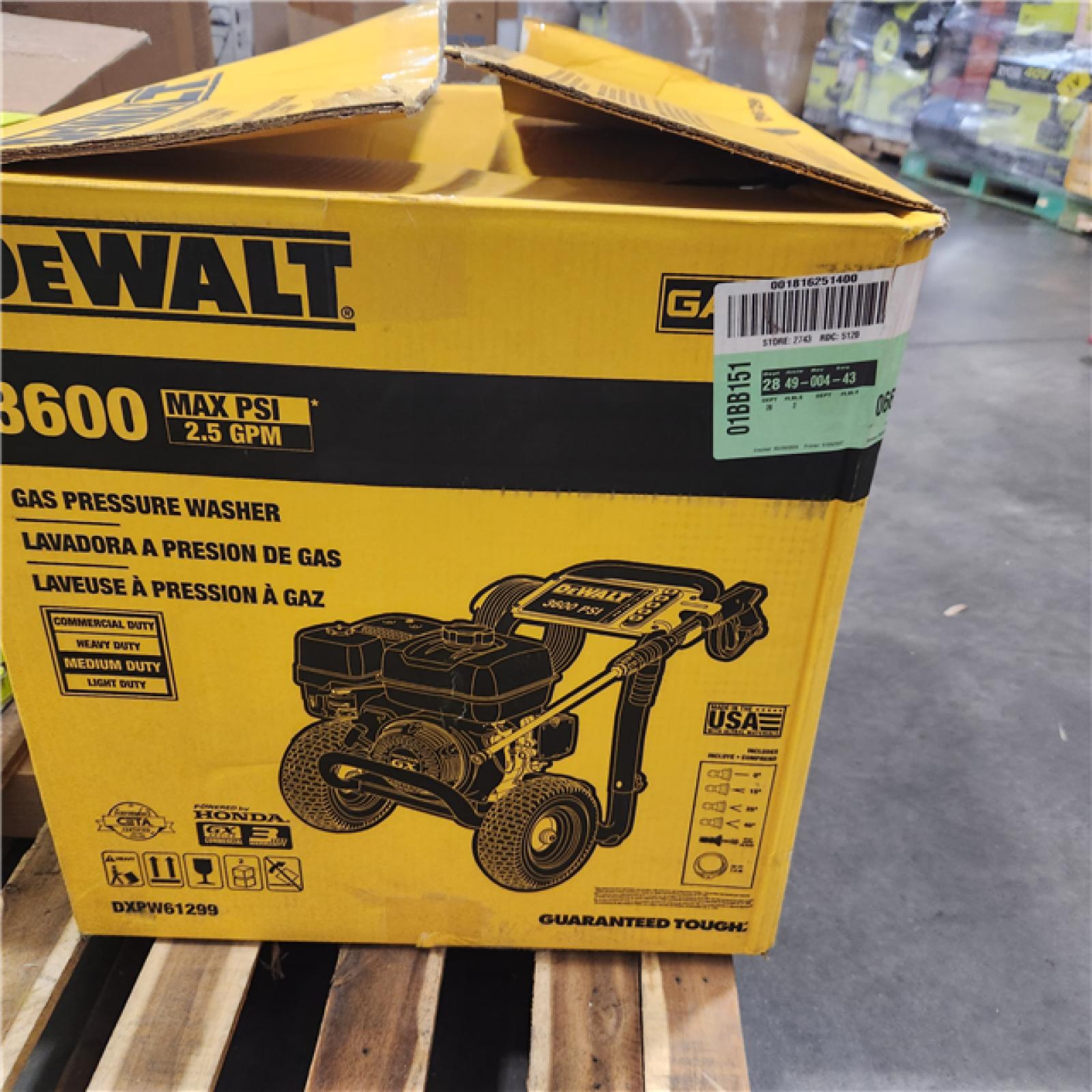 Dallas Location - As-Is DEWALT DXPW61299 3600 PSI 2.5 GPM Gas Powered Pressure Washer