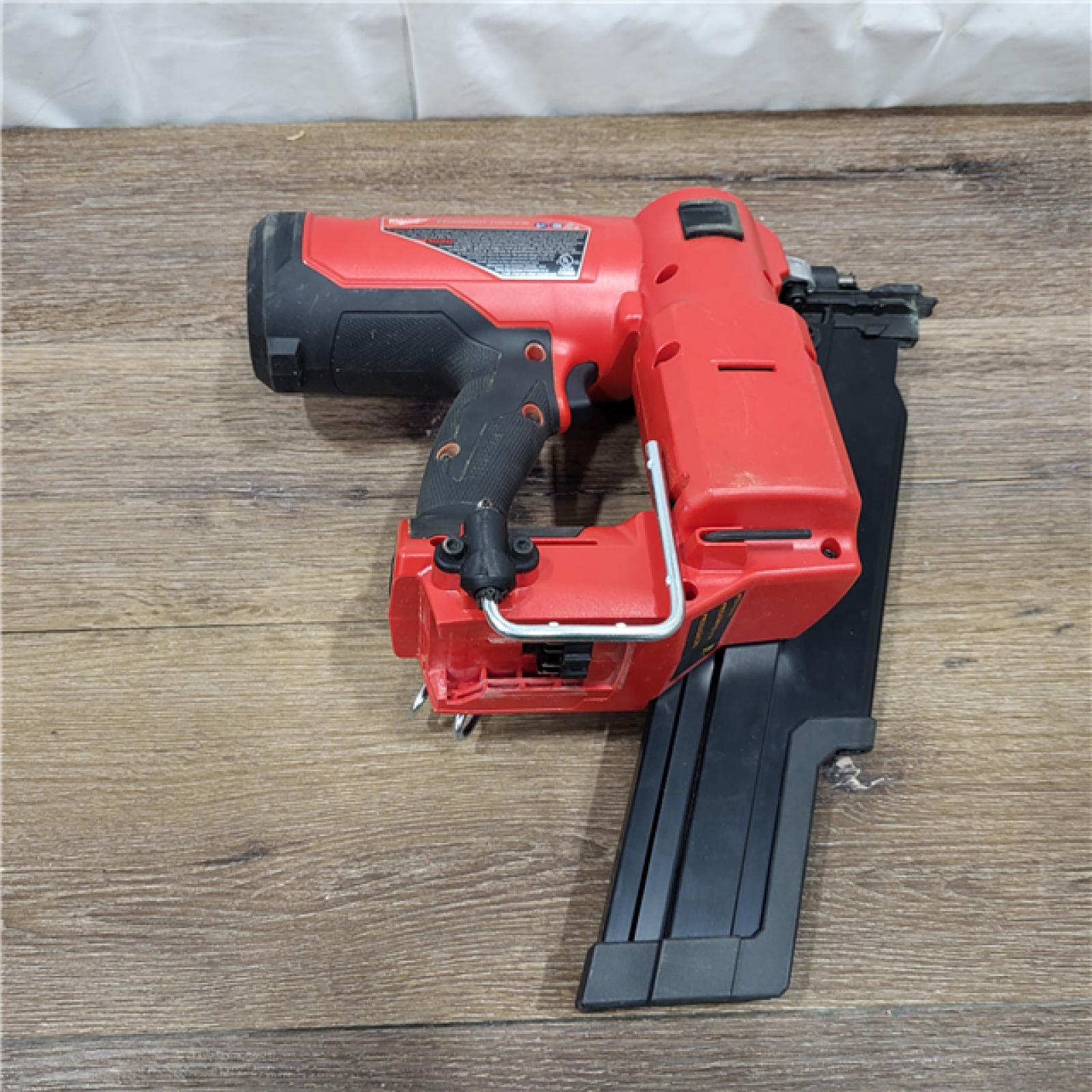 AS-IS Milwaukee 2744-20 M18 FUEL 21-Degree Cordless Framing Nailer (Tool Only)