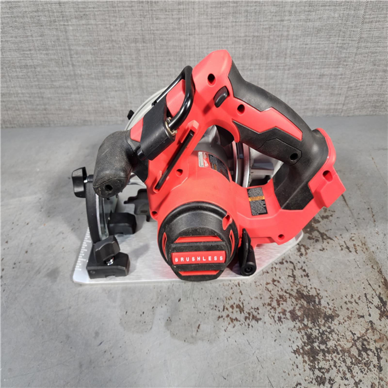 HOUSTON LOCATION - AS-IS Milwaukee M18 7-1/4  18V Brushless Circular Saw 2631-20 (Bare Tool)