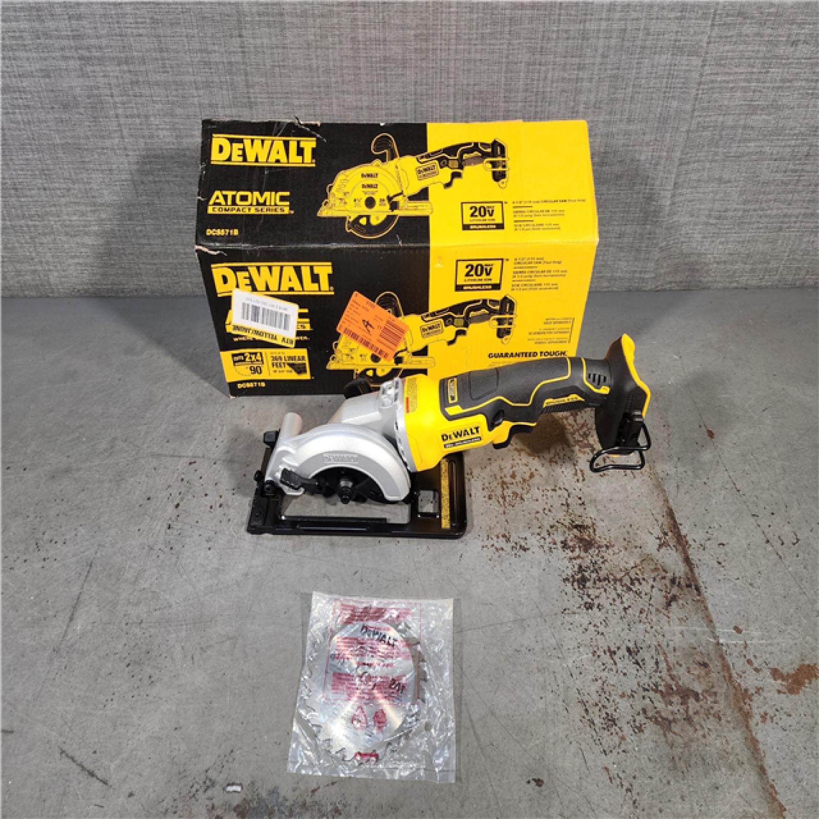 HOUSTON LOCATION - AS-IS DEWALT ATOMIC 20V MAX Cordless Brushless 4-1/2 in. Circular Saw (Tool Only)