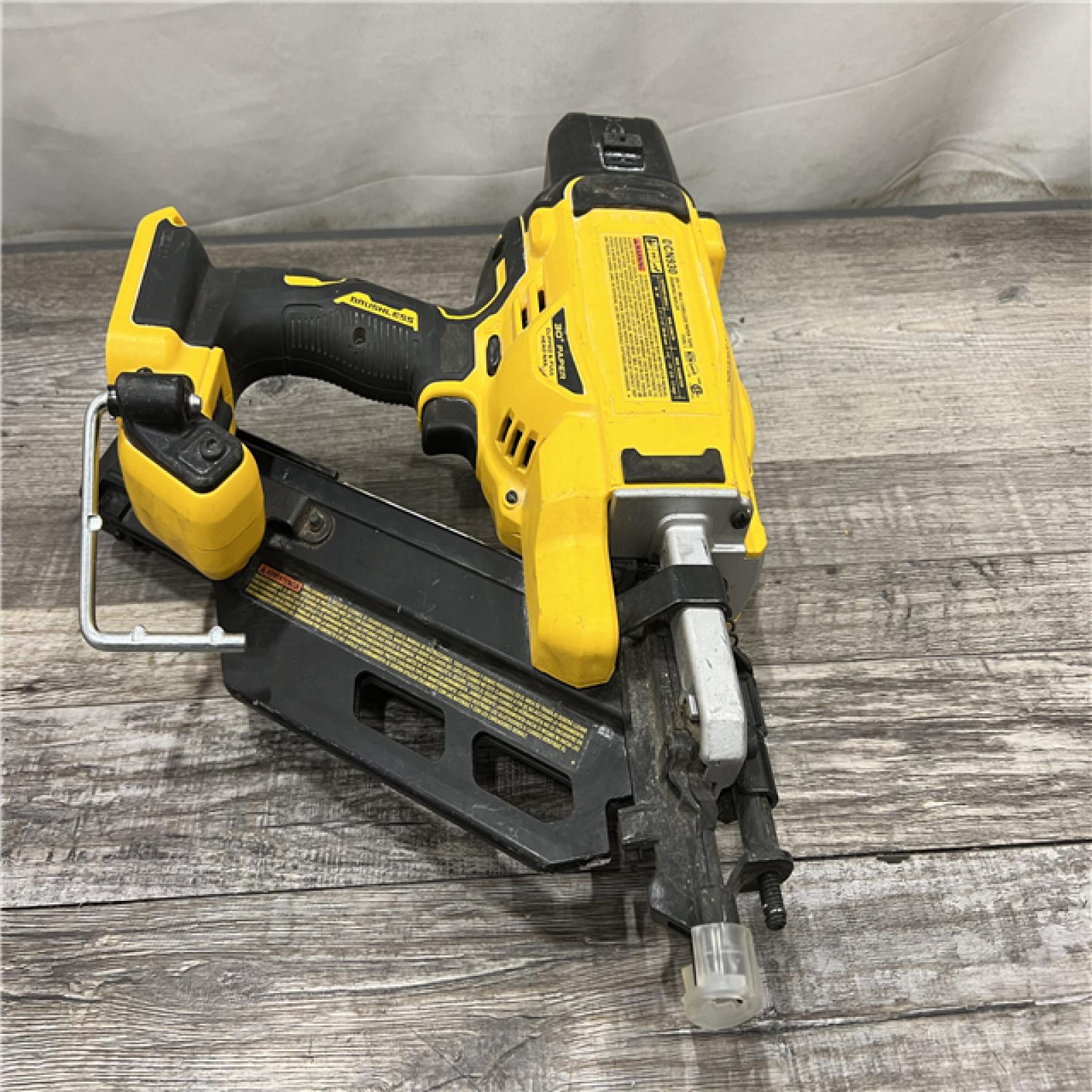 AS-IS DEWALT 20-Volt 30Â° Cordless Framing Nailer (Tool-Only)