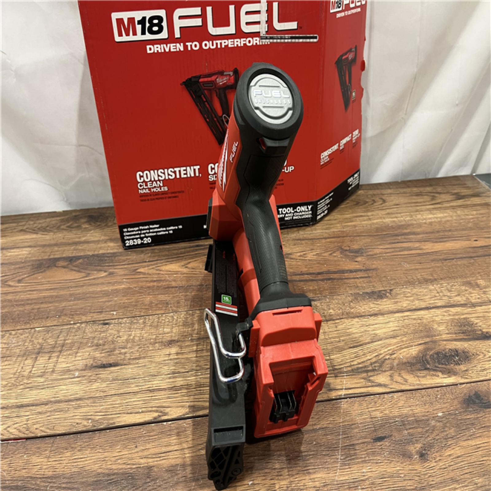 AS-IS Milwaukee 2839-20 M18 FUEL 15 Ga. 18 Volt Brushless Angled Finish Nailer