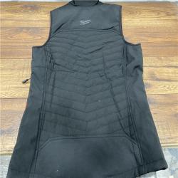 AS IS Milwaukee Women's M12 Heated AXIS Vest