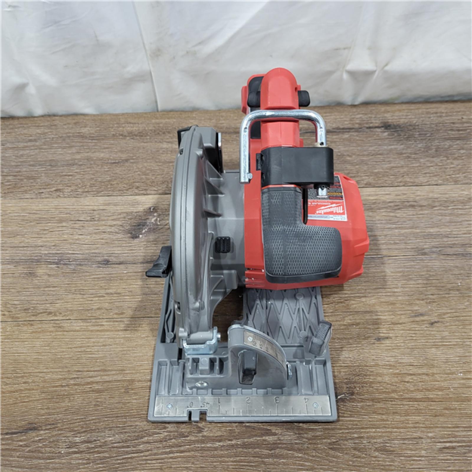 AS-IS Milwaukee M18 FUEL 7-1/4 Circular Saw