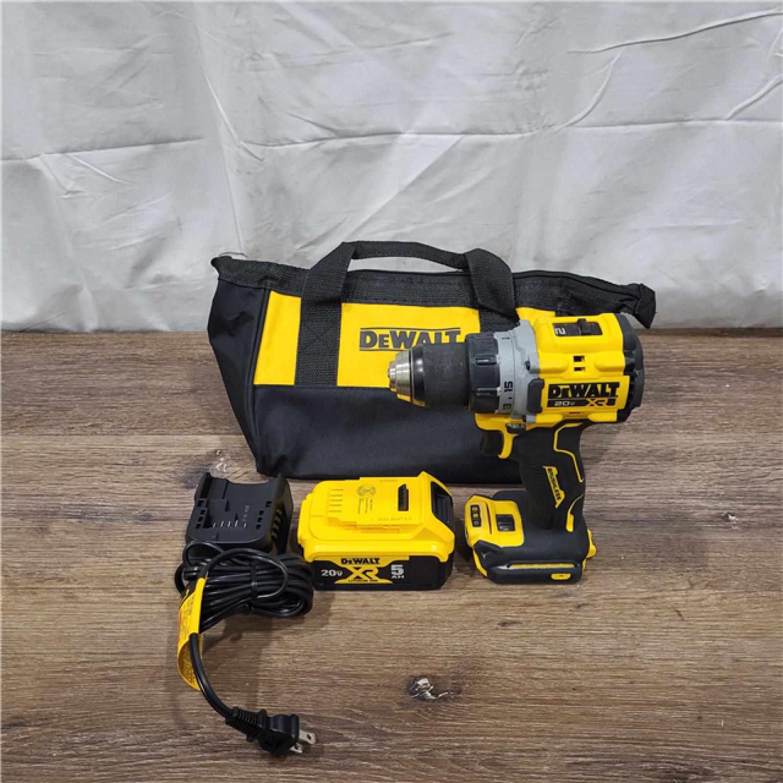 AS-IS DEWALT 20V MAX XR Brushless Cordless 1/2 Drill/Driver Kit