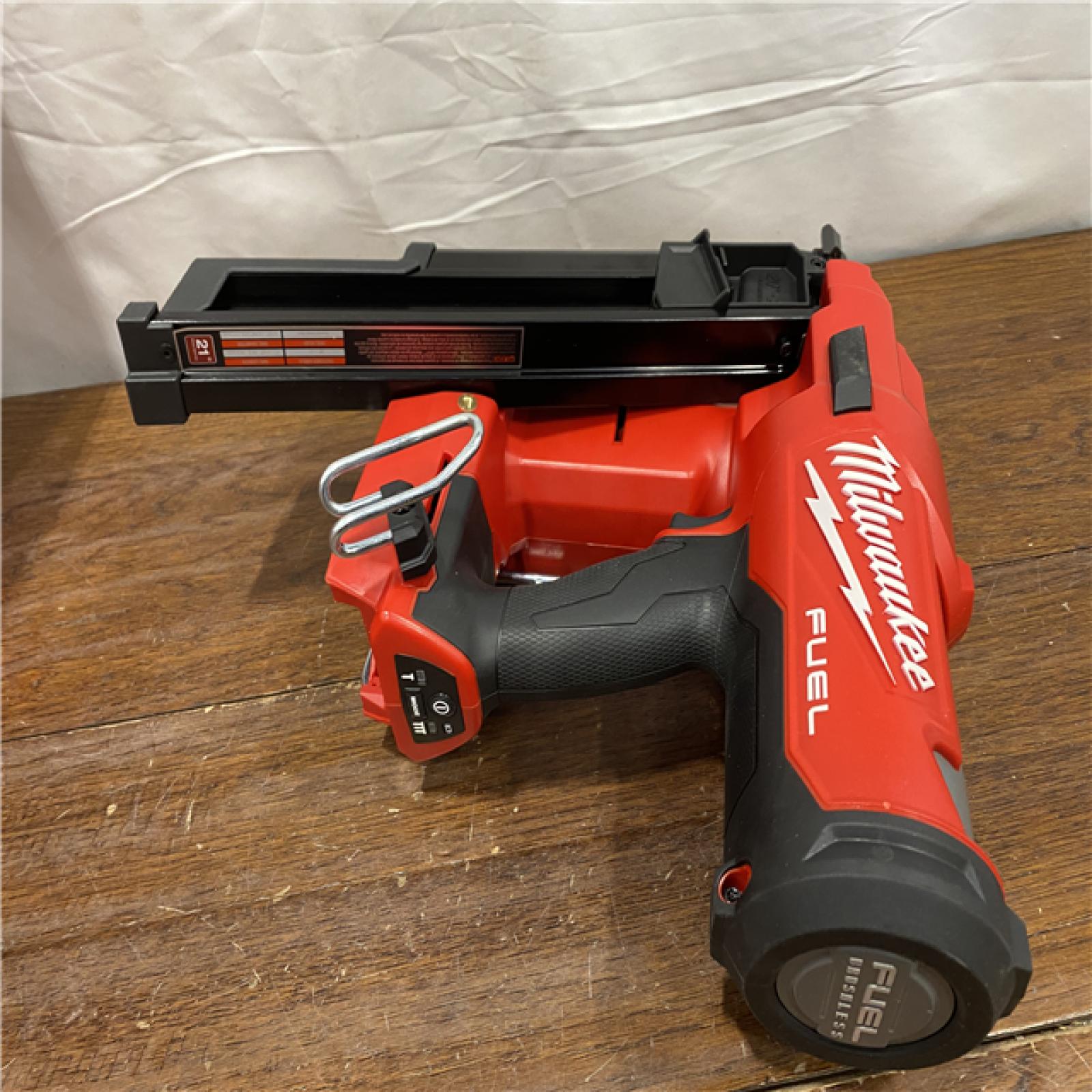 AS-ISMilwaukee 2744-20 M18 FUEL 21-Degree Cordless Framing Nailer (Tool Only)