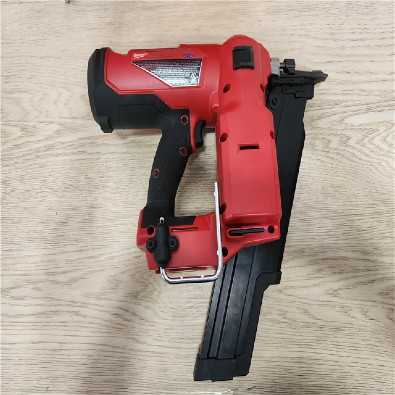 Phoenix Location NEW Milwaukee M18 FUEL 3-1/2 in. 18-Volt 21-Degree Lithium-Ion Brushless Cordless Framing Nailer (Tool-Only)