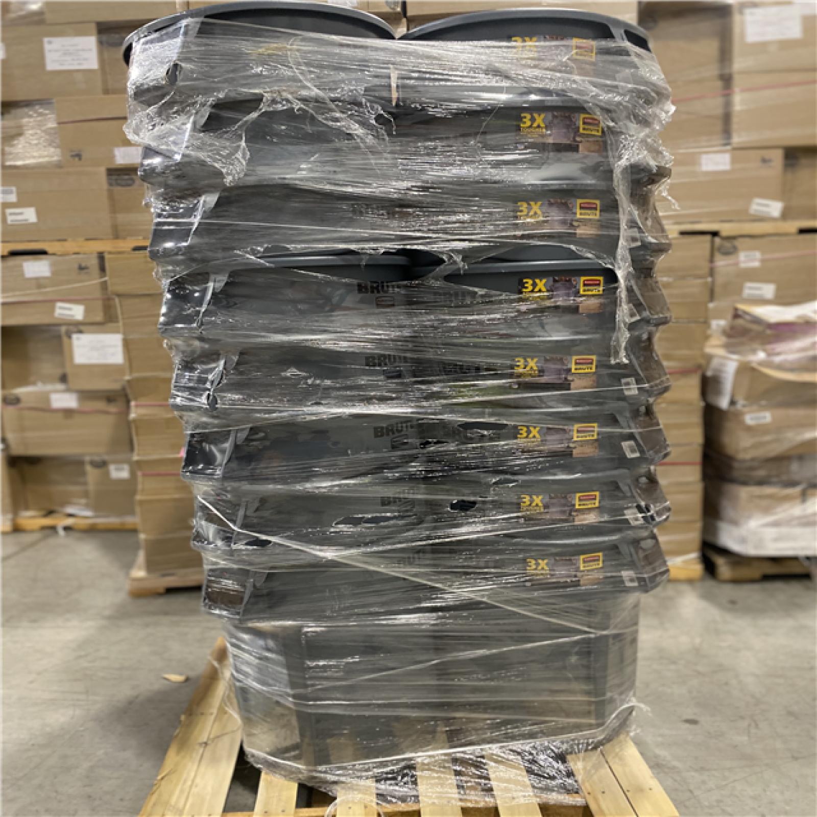 DALLAS LOCATION - Rubbermaid Commercial Products Brute 44 Gal. Grey Round Vented Trash Can PALLET - (32 UNITS)