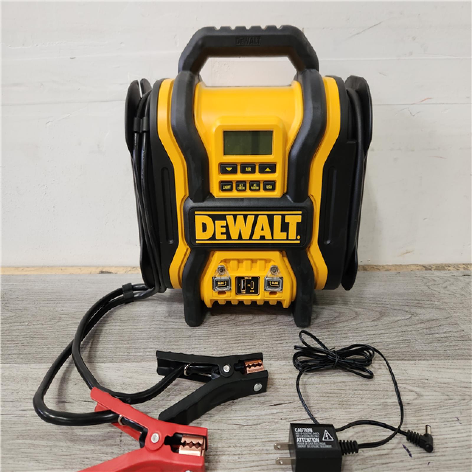 Phoenix Location DEWALT Portable Power 2000 Peak Amp Jump Starter w/Digital Compressor