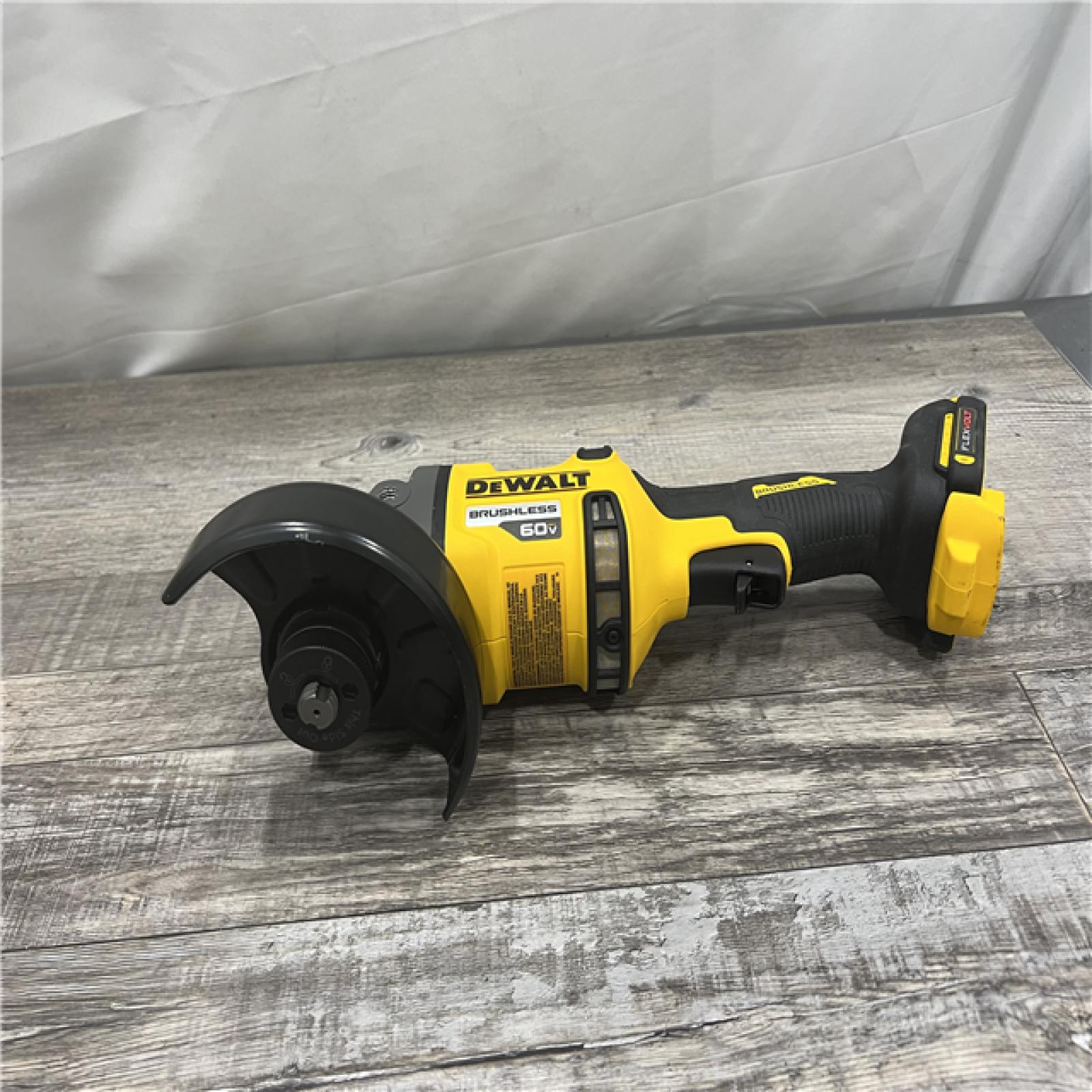 AS-IS DeWalt FLEXVOLT 60V MAX Cordless Grinder  4.5 - 6   9000 RPM  1 EA (115-DCG418B)