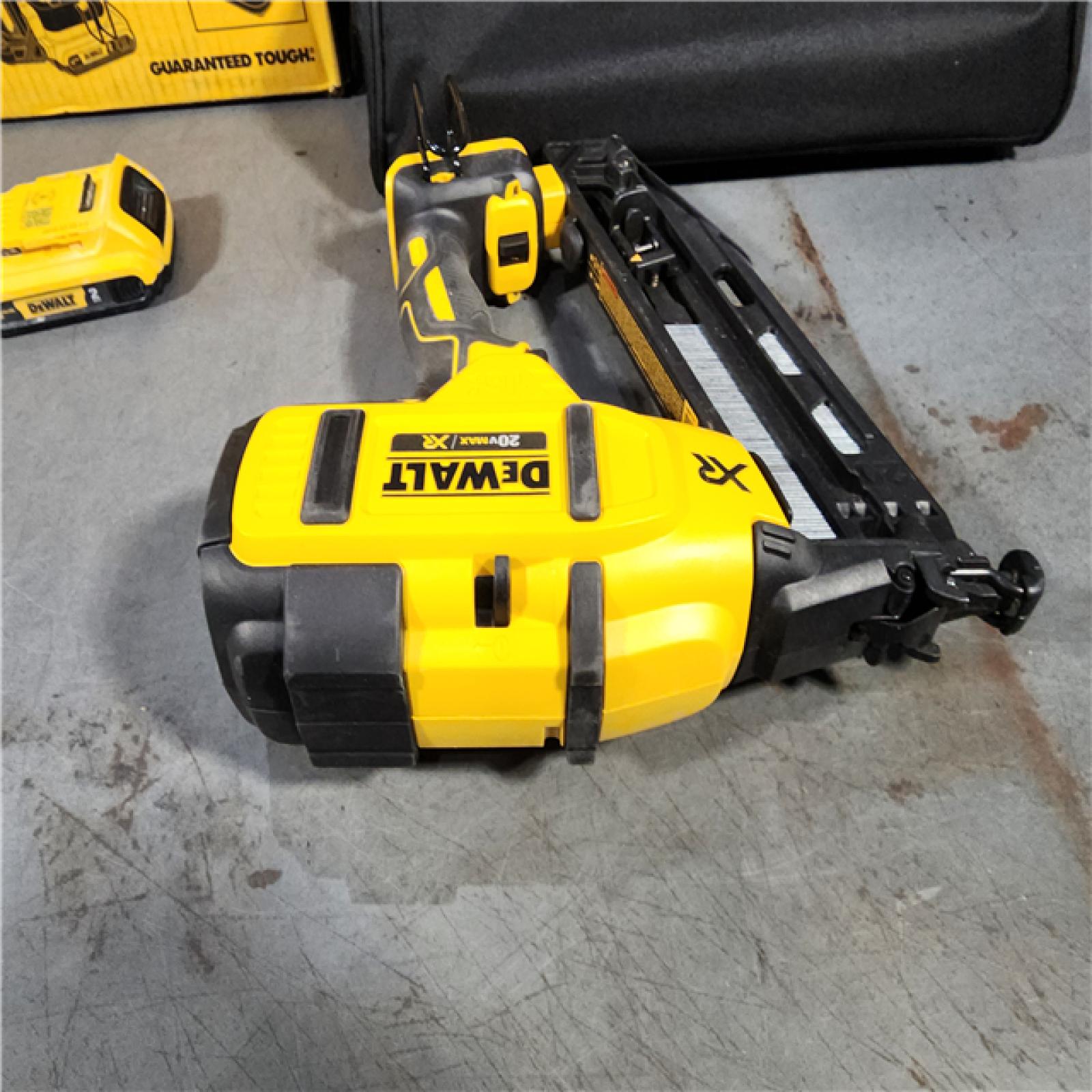 HOUSTON LOCATION - AS-IS DeWalt DCN660D1 20V 16 Gauge Cordless Angled Finish Nailer Kit W/ 2Ah Battery