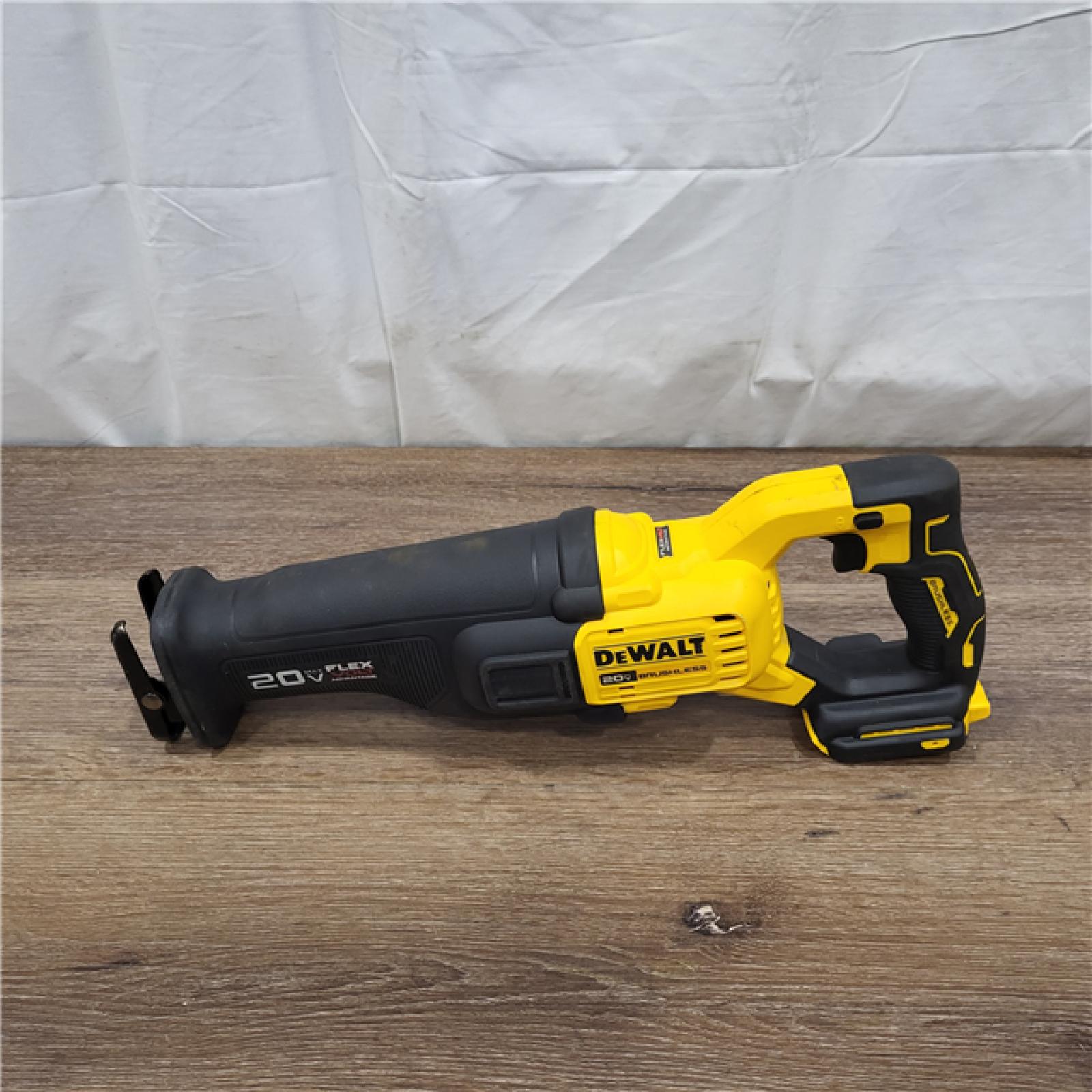 AS-IS 20V MAX Lithium Ion Cordless Brushless Reciprocating Saw with FLEXVOLT ADVANTAGE (Tool Only)