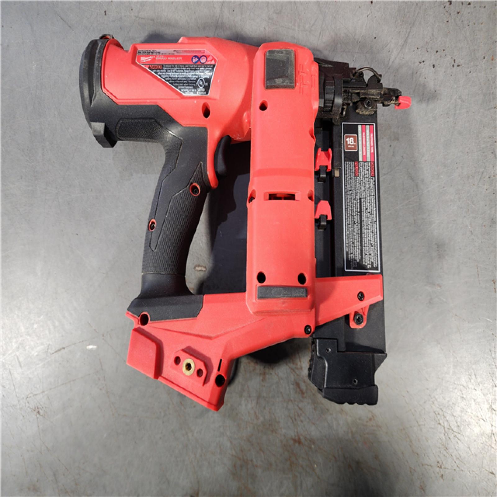 HOUSTON LOCATION - AS-IS Milwaukee M18 Fuel 18V Brushless 18-Gauge Brad Nailer 2746-20 (Bare Tool)