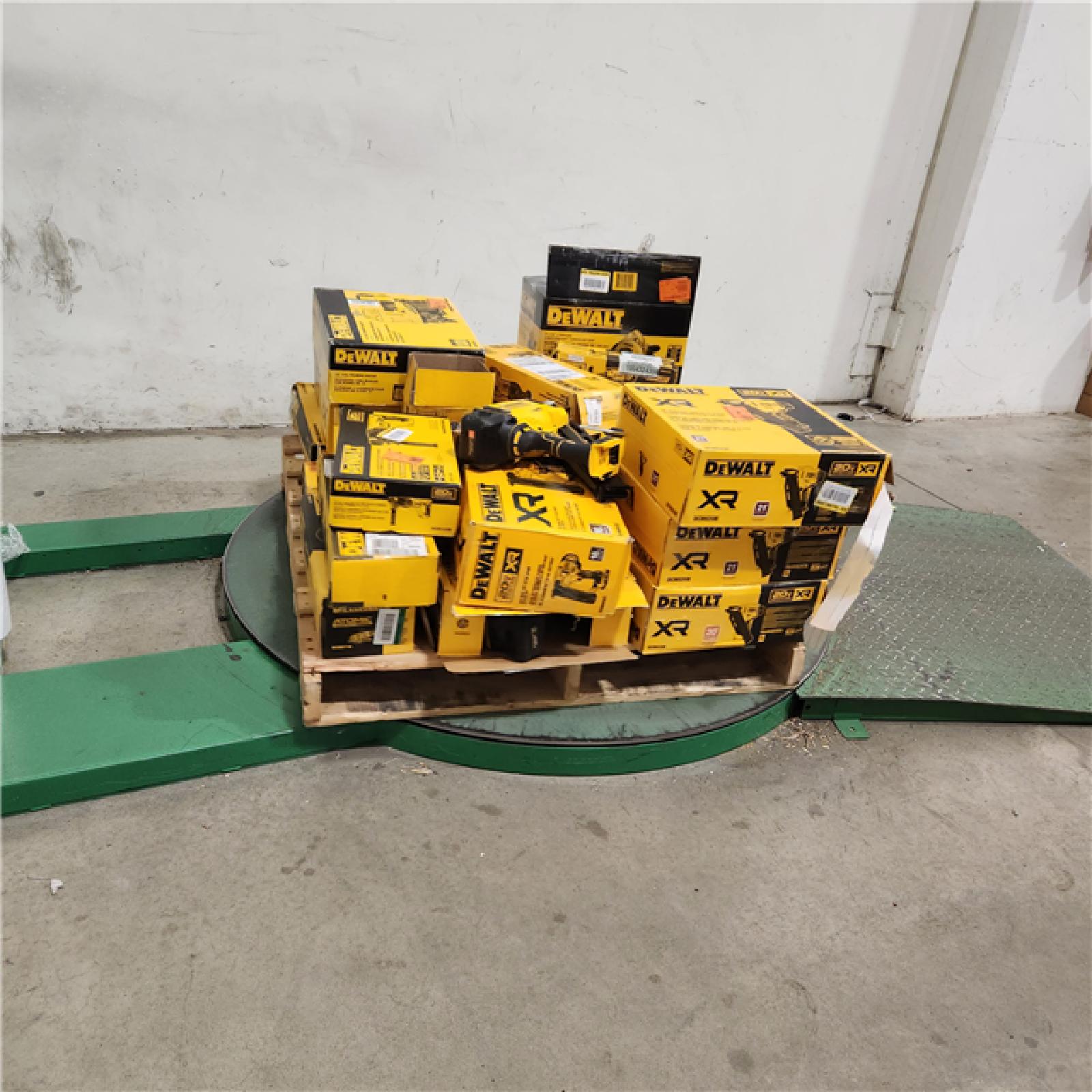 Dallas Location - As-Is DEWALT Tool Pallet