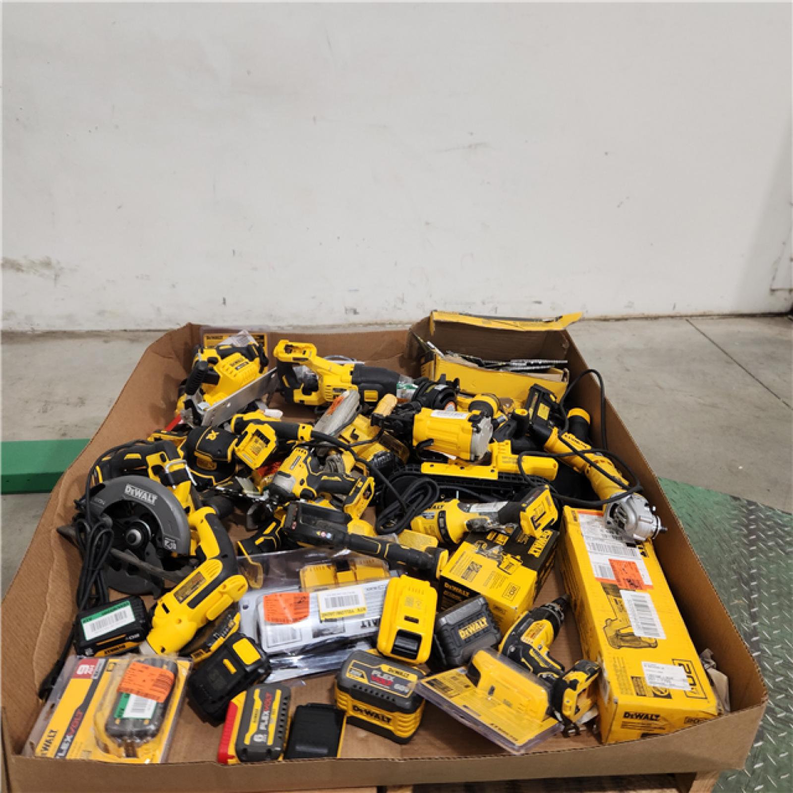 Dallas Location - As-Is DEWALT Tool Pallet