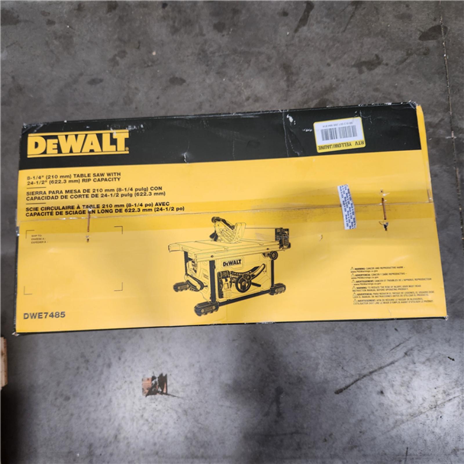 NEW- DEWALT 15 Amp Corded 8-1/4 in. Compact Portable Jobsite Tablesaw