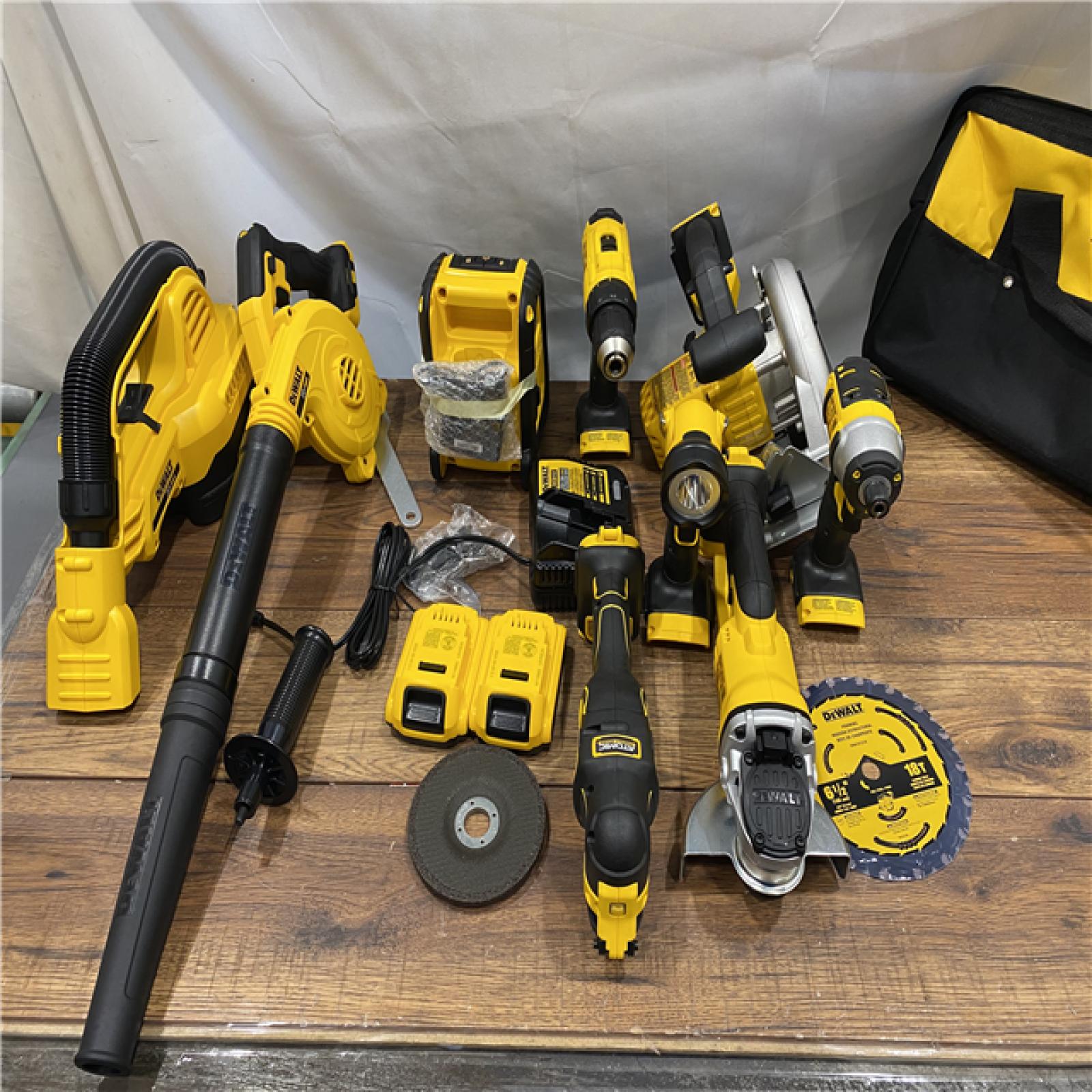 AS IS DEWALT 20V MAX Lithium-Ion Brushed Cordless (10-Tool) Combo Kit