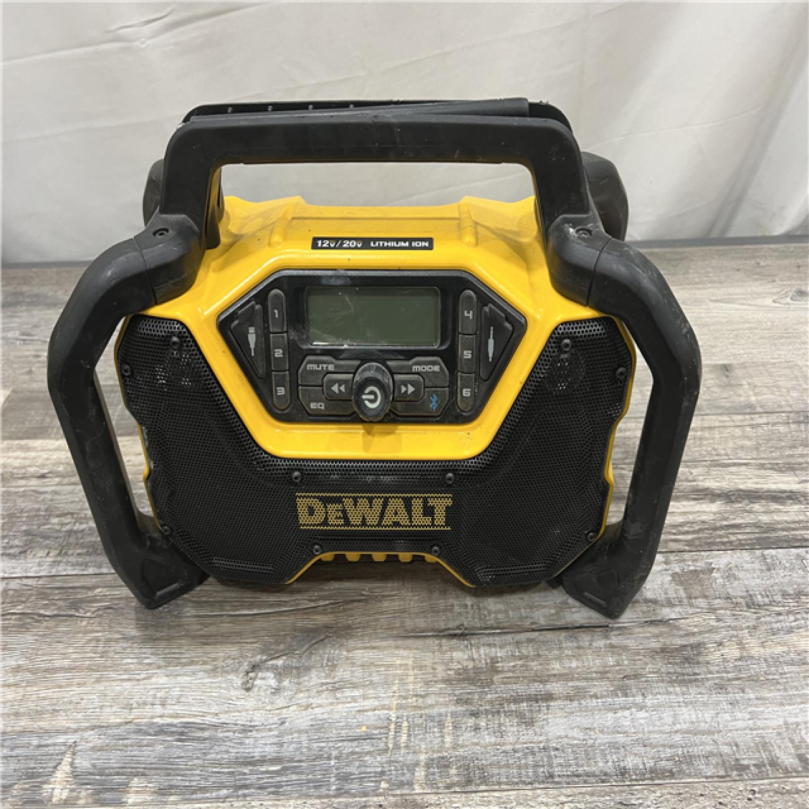 AS-IS DEWALT 20V MAX Compact Cordless Bluetooth Radio (Tool Only)