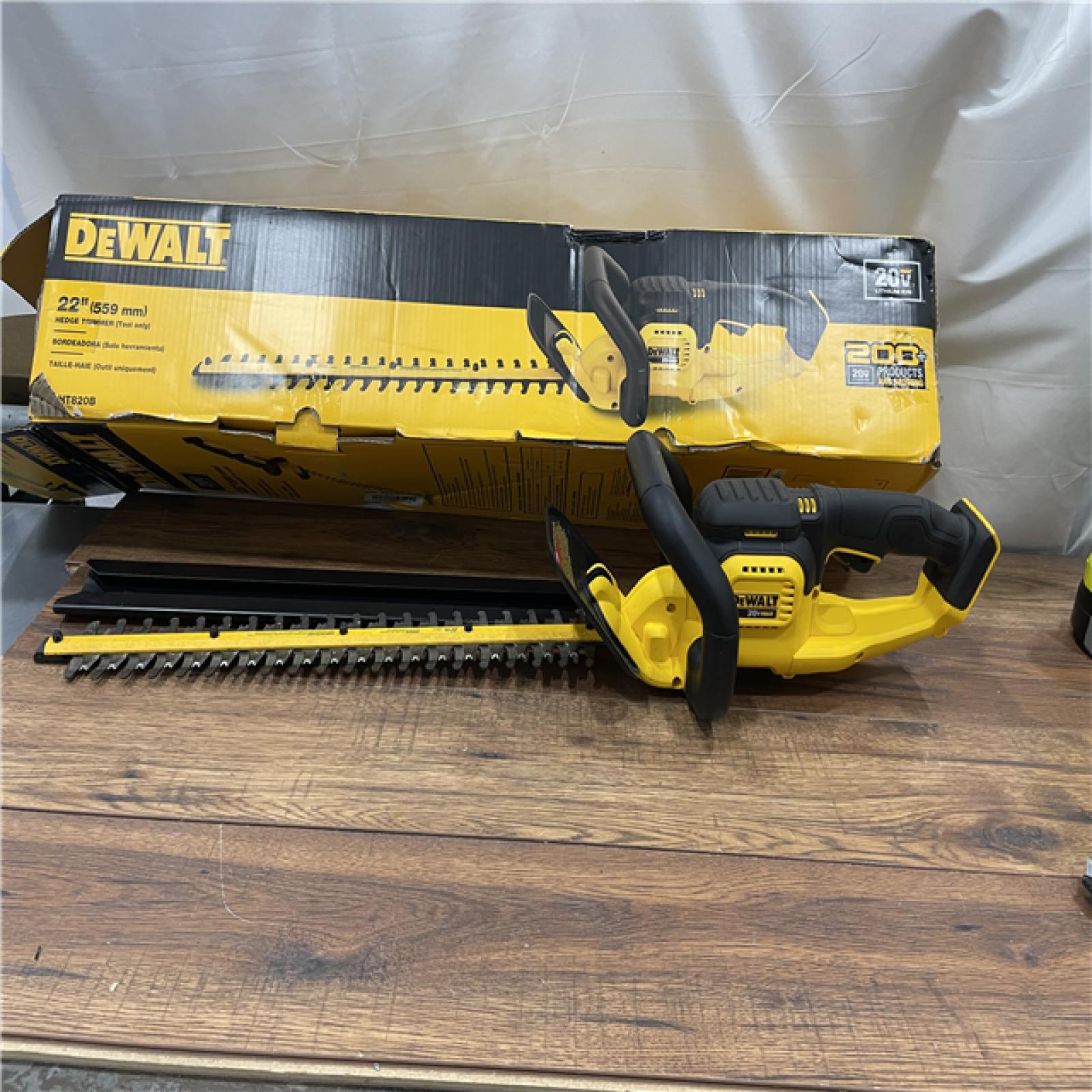 AS-IS DEWALT  20V MAX Cordless Battery Powered Hedge Trimmer (Tool Only)