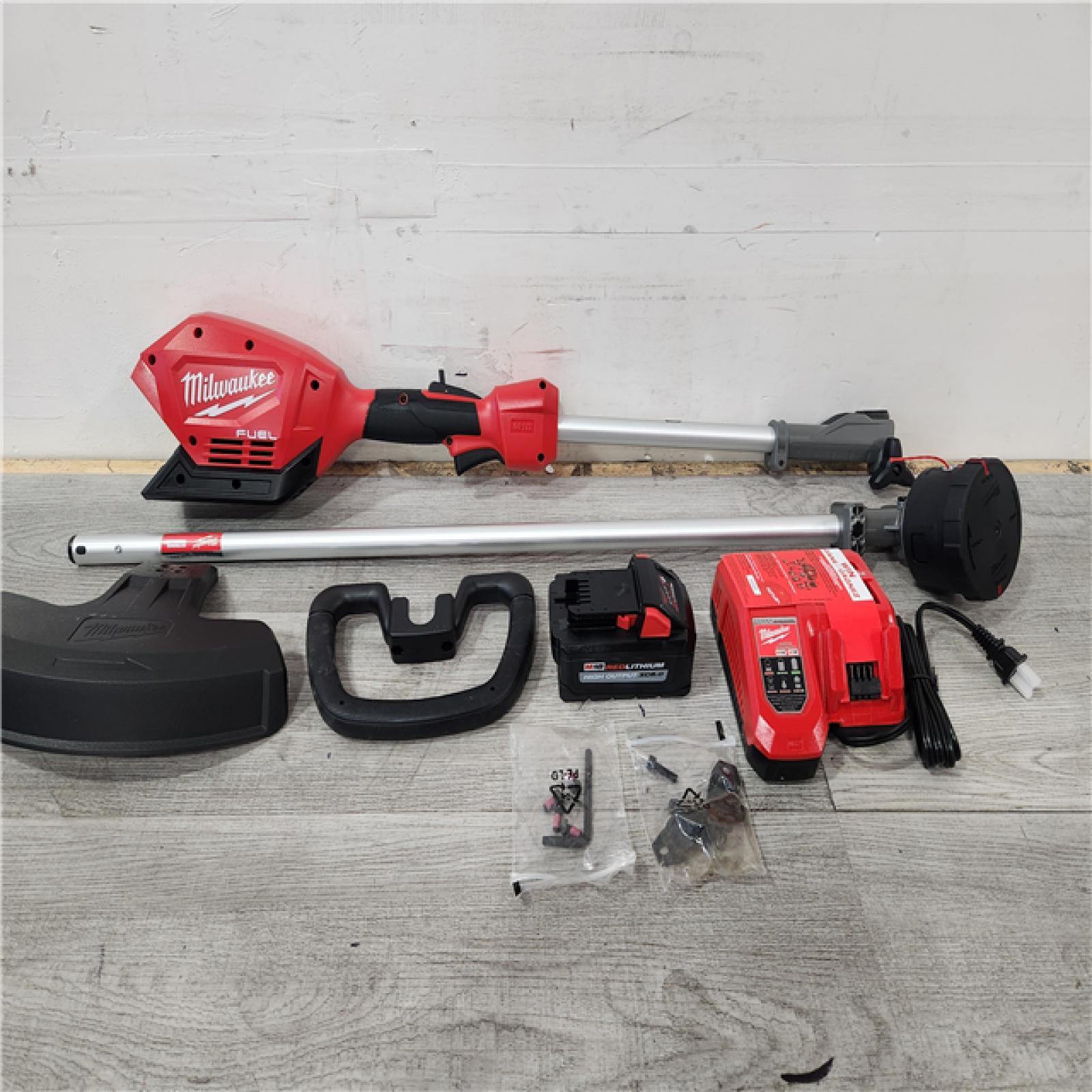 Phoenix Location Milwaukee M18 FUEL 18V Lithium-Ion Brushless Cordless String Trimmer with QUIK-LOK Attachment Capability and 8.0 Ah Battery