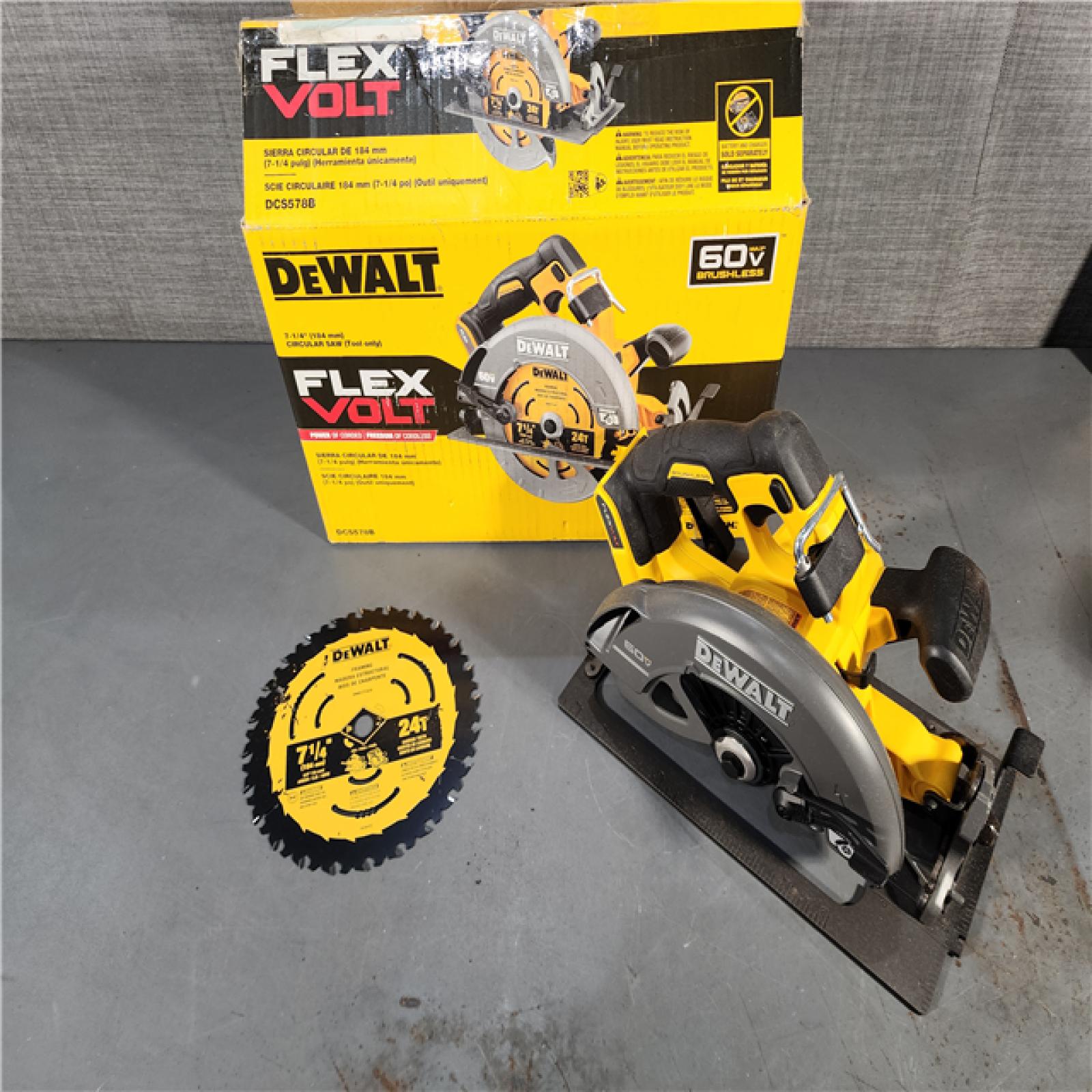 HOUSTON LOCATION - AS-IS DeWALT Flexvolt Max 7-1/4  60V Brushless Circular Saw DCS578B (Bare Tool)