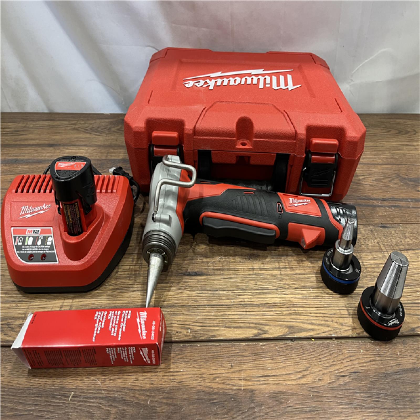 AS IS M12 12-Volt Lithium-Ion Cordless PEX Expansion Tool Kit with (2) 1.5 Ah Batteries, (3) Expansion Heads and Hard Case