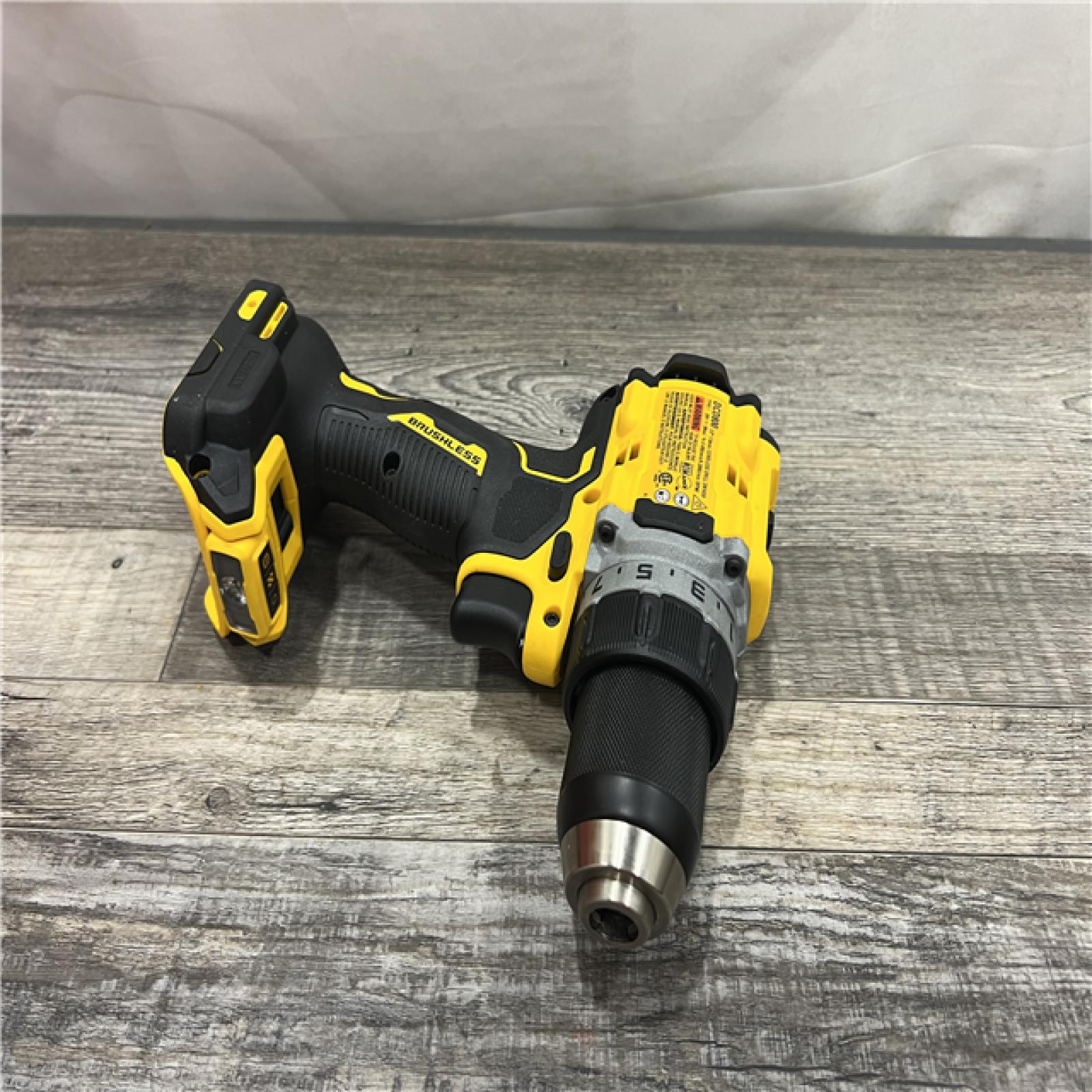 AS-IS DEWALT 20V MAX XR Brushless Cordless 1/2 Drill/Driver Kit