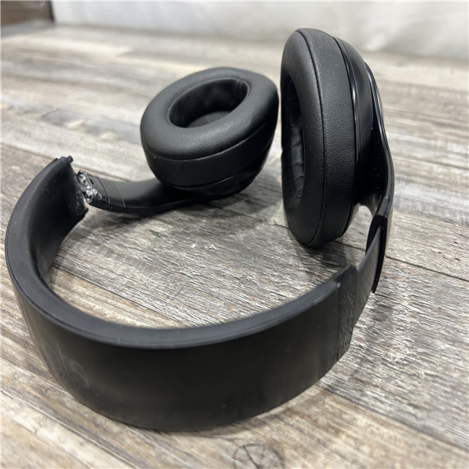 AS-IS Beats Solo³ Bluetooth Wireless On-Ear Headphones