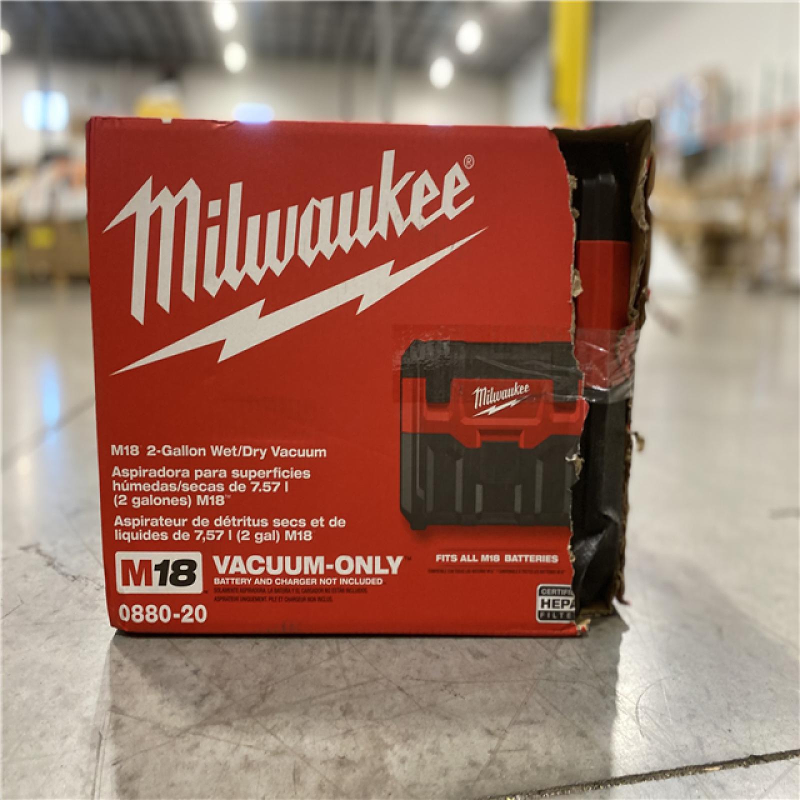 NEW ! - Milwaukee M18 18-Volt 2 Gal. Lithium-Ion Cordless Wet/Dry Vacuum