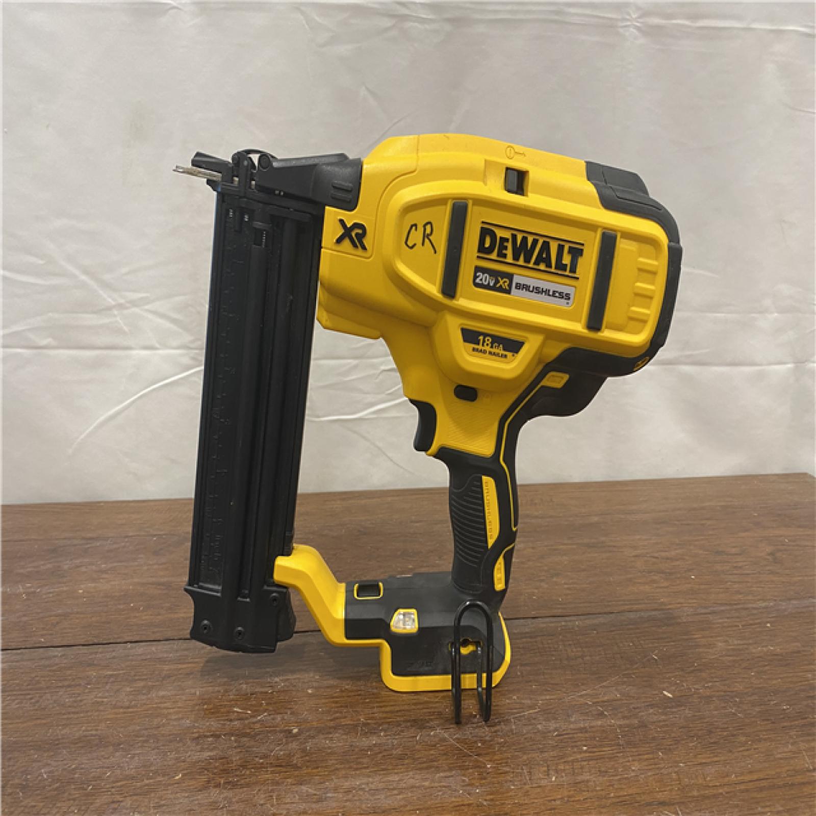 AS-IS DeWalt 20V MAX XR Lithium-Ion Electric Cordless 18-Gauge Brad Nailer (Tool Only)