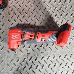 HOUSTON LOCATION - AS-IS Milwaukee 2626-21 M18 18-Volt Lithium-Ion Cordless Oscillating Multi-Tool Kit