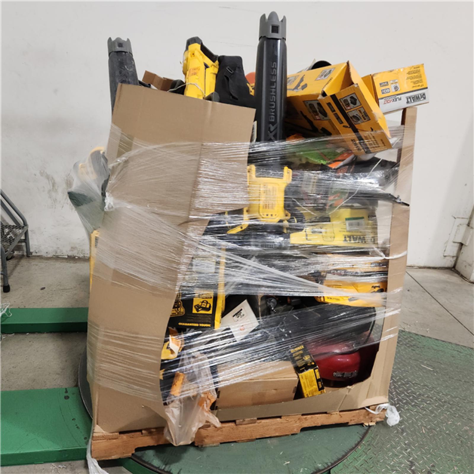 Dallas Location - As-Is DEWALT Tool Pallet