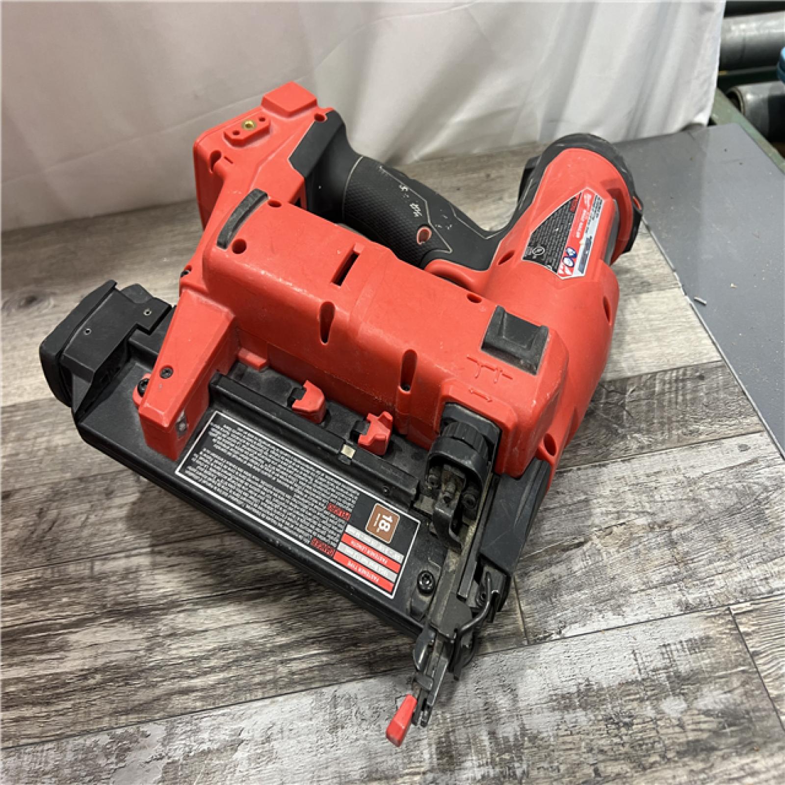 AS-IS Milwaukee M18 Fuel 18V Brushless 18-Gauge Brad Nailer 2746-20 (Bare Tool)