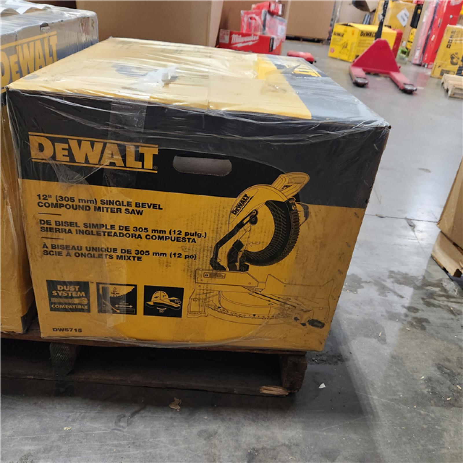 Dallas Location - NEW- Dewalt 12 in. Single Bevel Compound Miter Saw