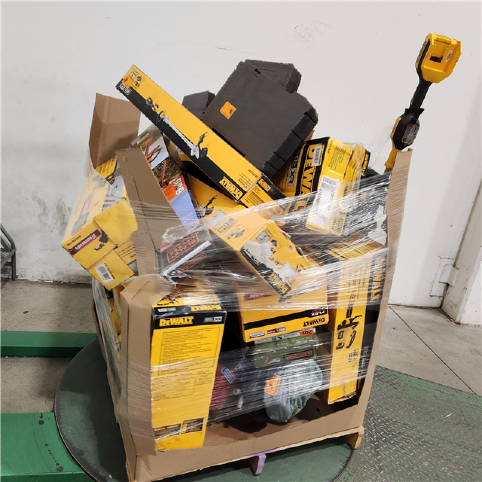 Dallas Location - As-Is DEWALT Tool Pallet