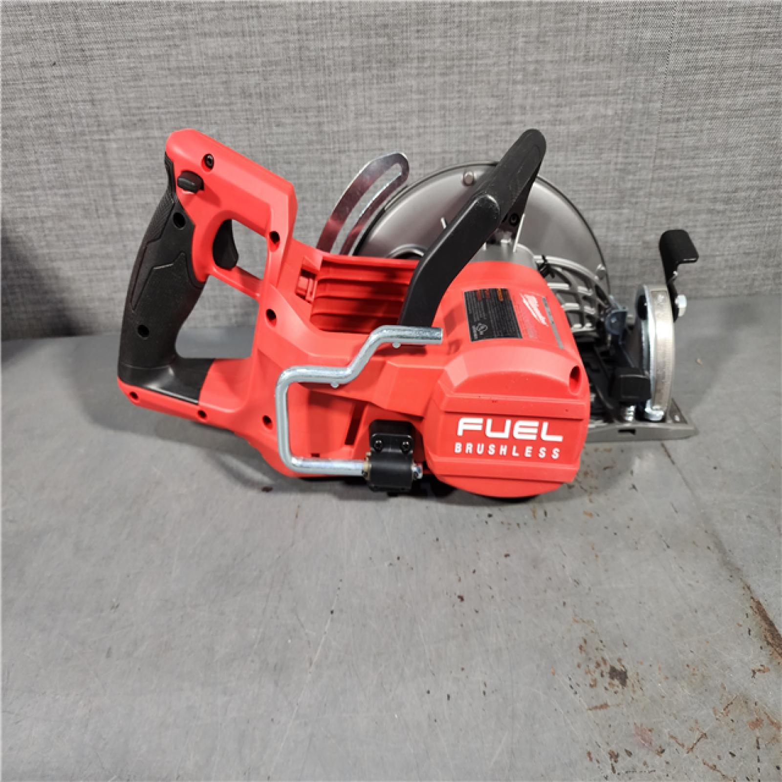 HOUSTON LOCATION - AS-IS Milwaukee 2830-20 Rear Handle Circular Saw M18 FUEL 7-1/4  Cordless Brushless (Tool Only)